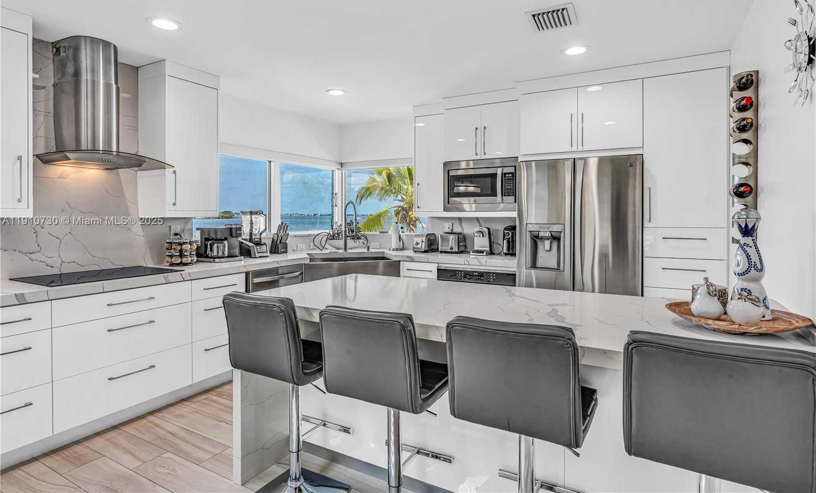 Small Image of 325 CALUSA, Islamorada Number 3