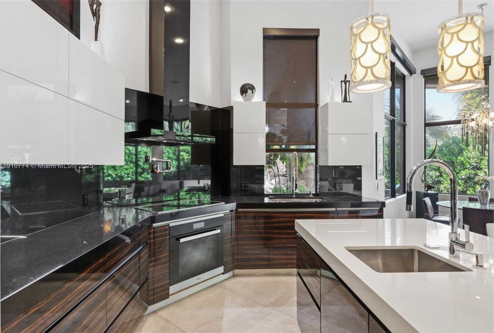 Small Image of 12321 NORTH WEST 2ND ST, Plantation Number 18