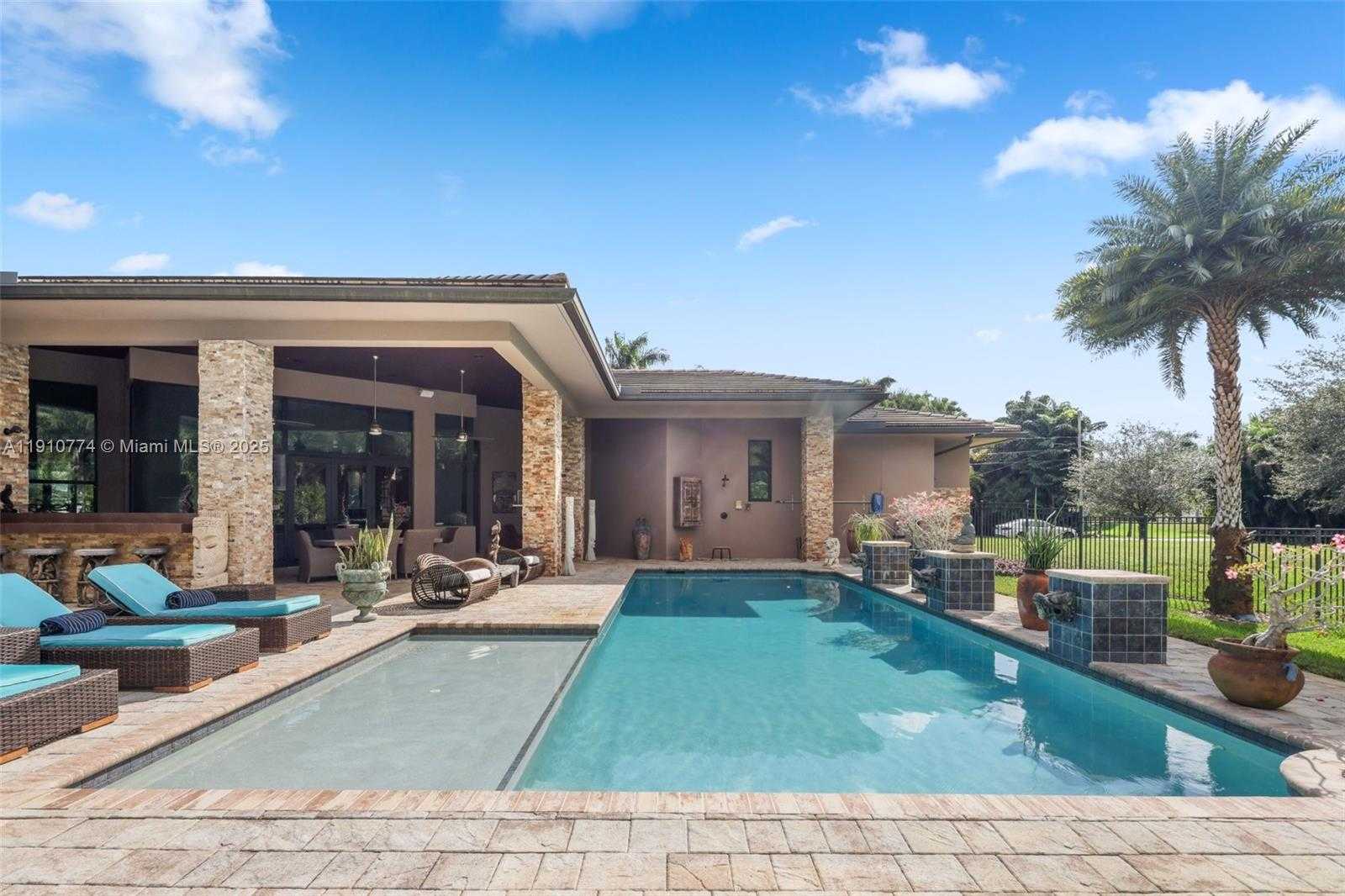 Small Image of 12321 NORTH WEST 2ND ST, Plantation Number 49