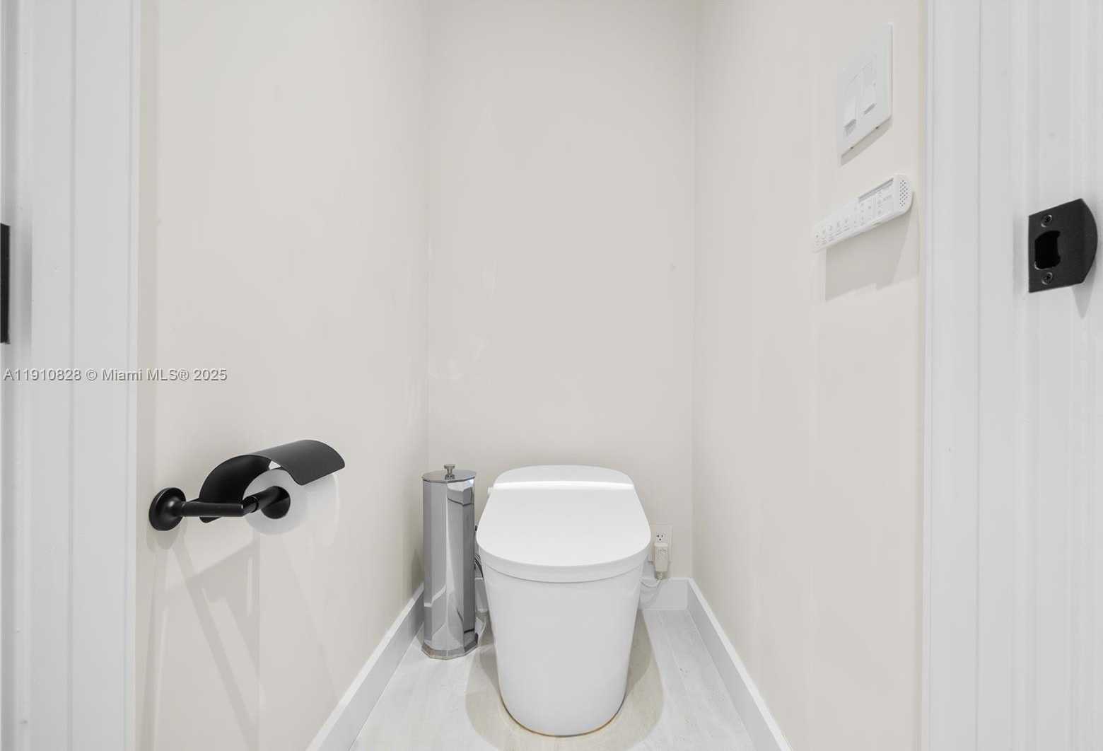 Small Image of 1075 NORTH EAST 99TH ST, Miami Shores Number 34