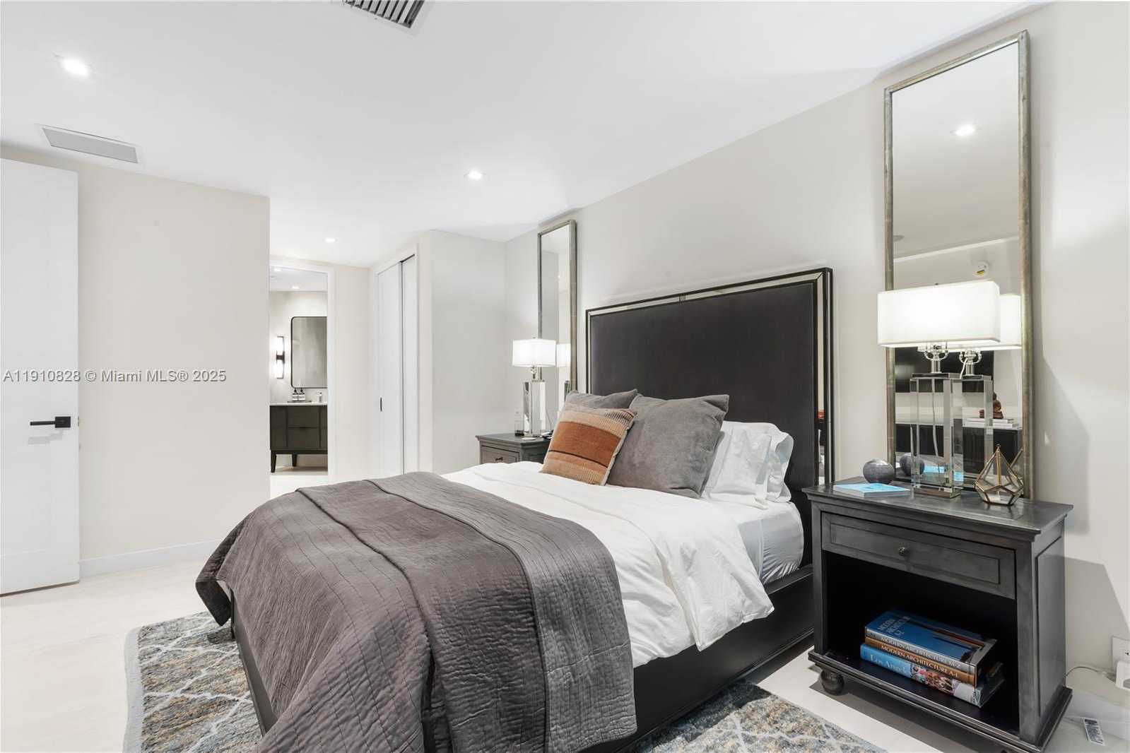 Small Image of 1075 NORTH EAST 99TH ST, Miami Shores Number 56