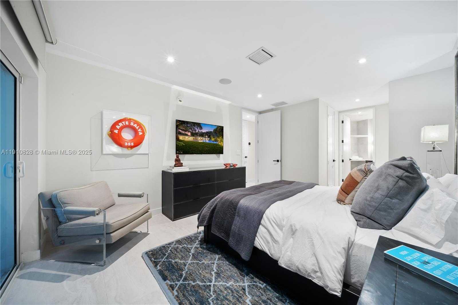 Small Image of 1075 NORTH EAST 99TH ST, Miami Shores Number 57