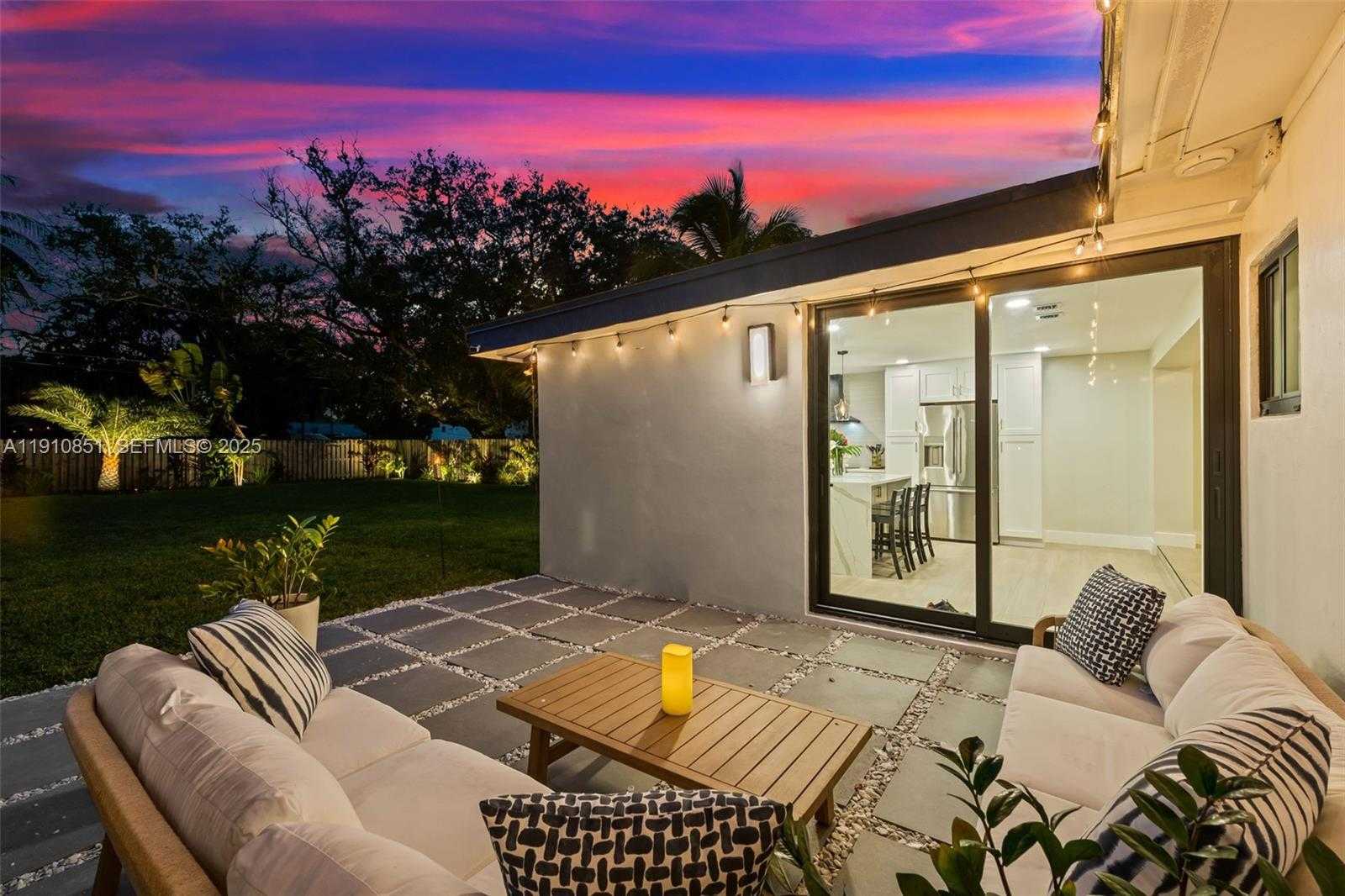 Small Image of 329 SOUTH WEST 18TH AVENUE, Fort Lauderdale Number 18