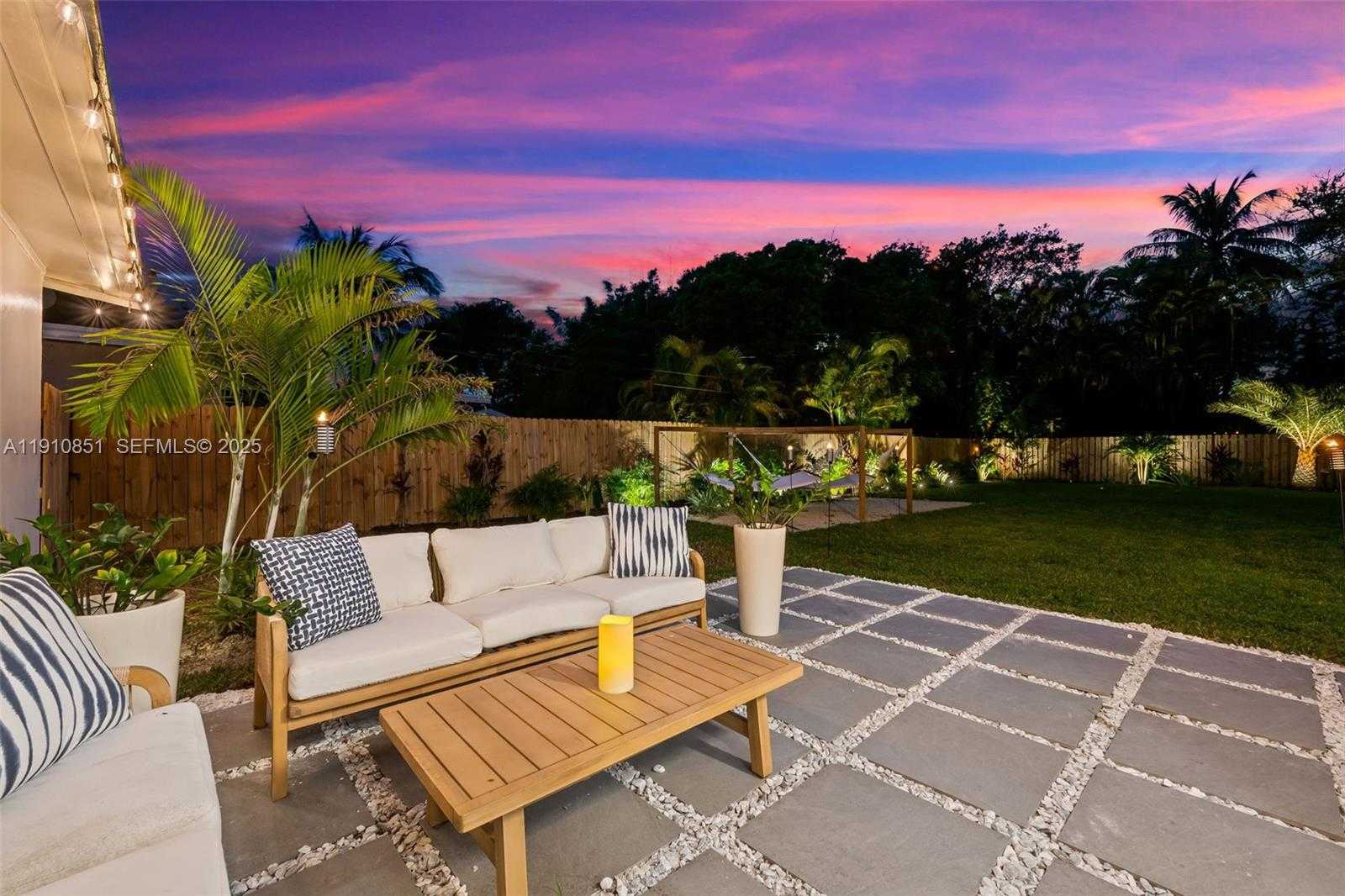 Small Image of 329 SOUTH WEST 18TH AVENUE, Fort Lauderdale Number 19