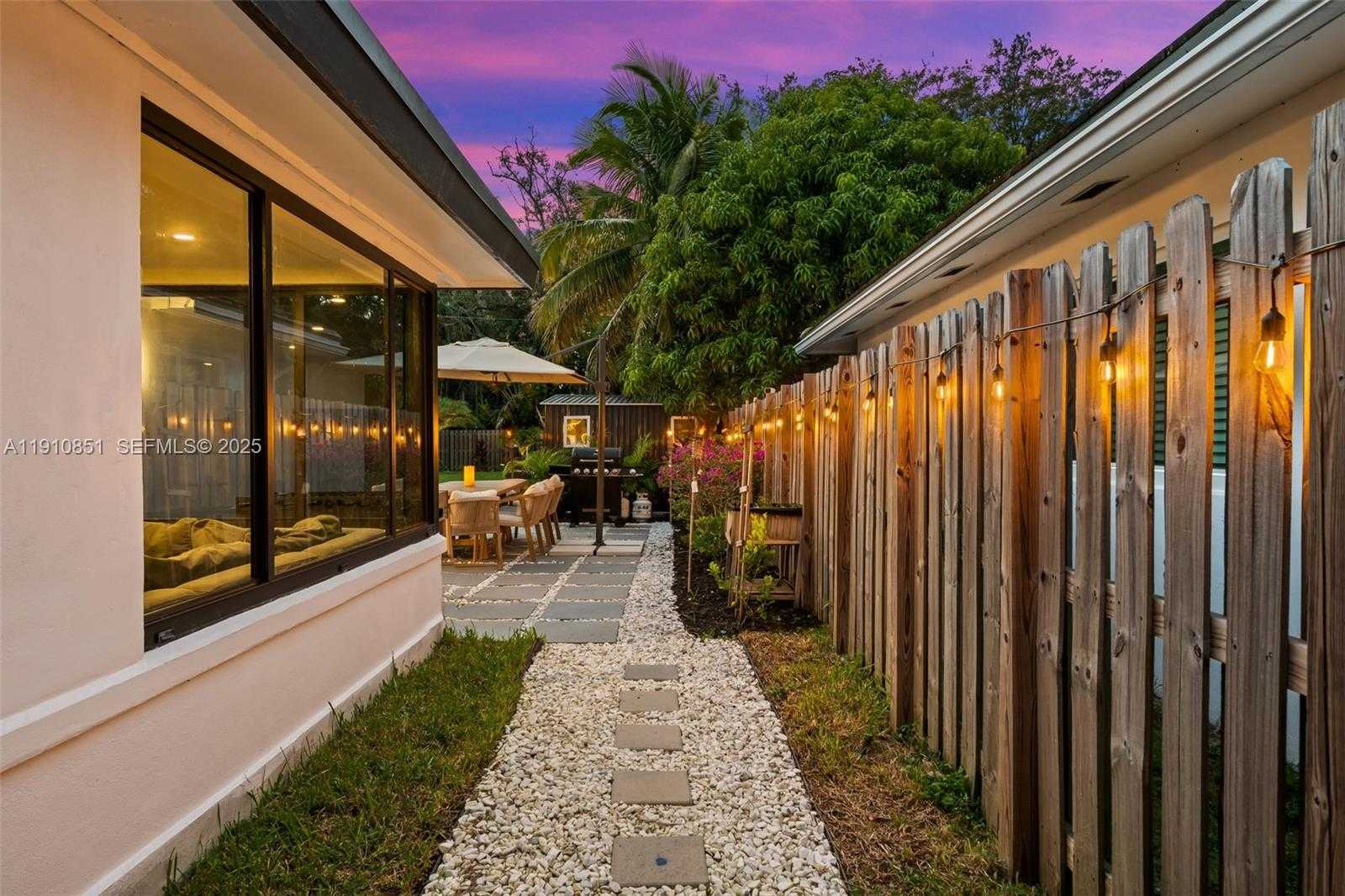 Small Image of 329 SOUTH WEST 18TH AVENUE, Fort Lauderdale Number 20