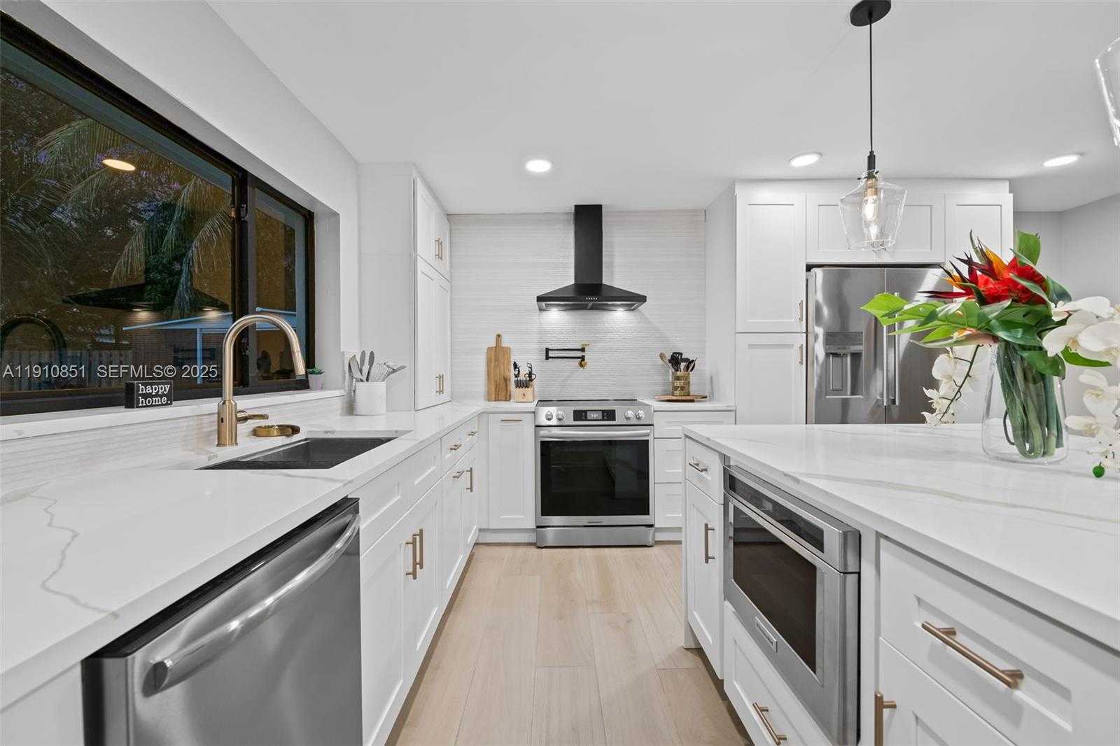 Small Image of 329 SOUTH WEST 18TH AVENUE, Fort Lauderdale Number 32