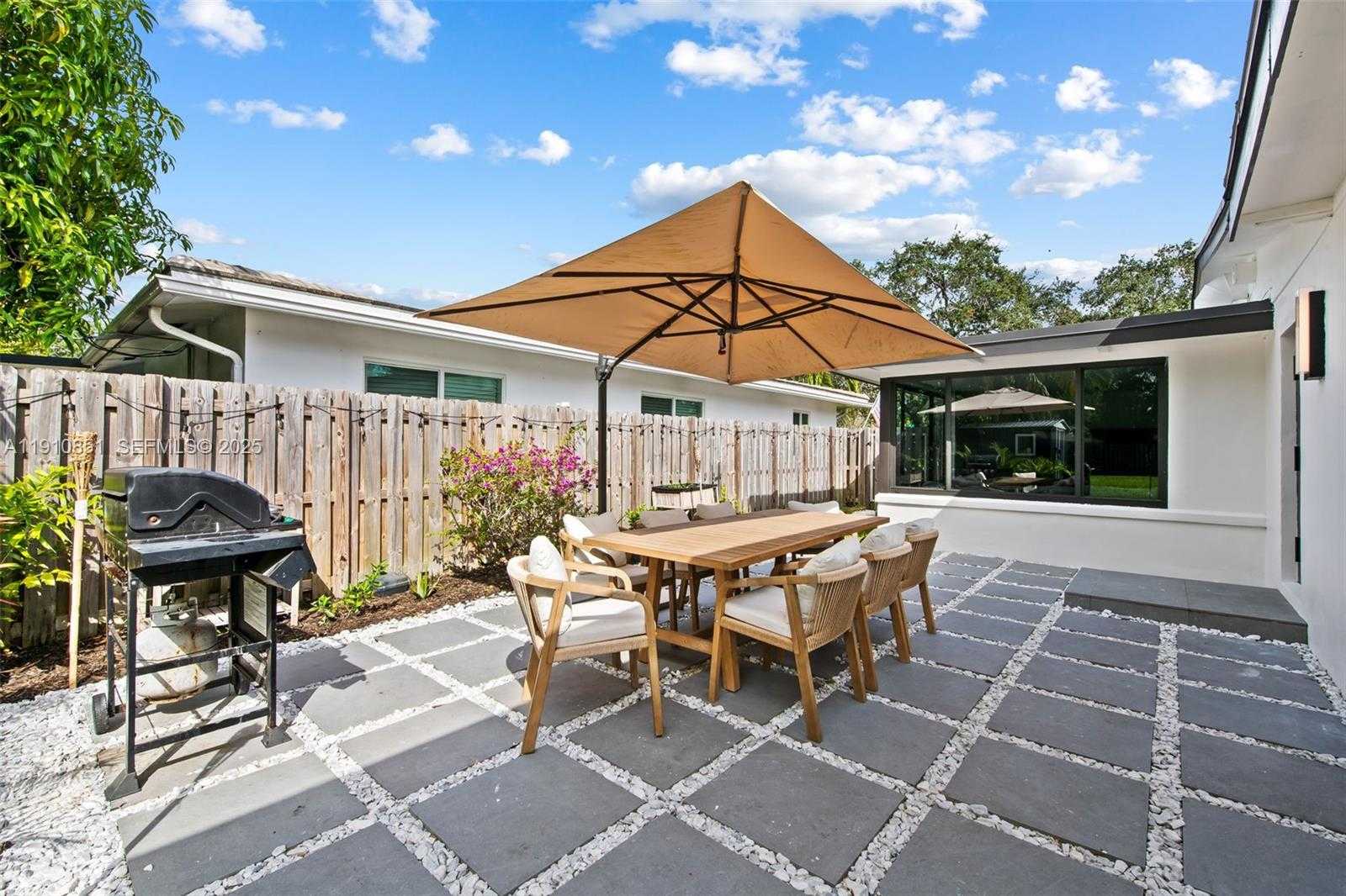 Small Image of 329 SOUTH WEST 18TH AVENUE, Fort Lauderdale Number 46