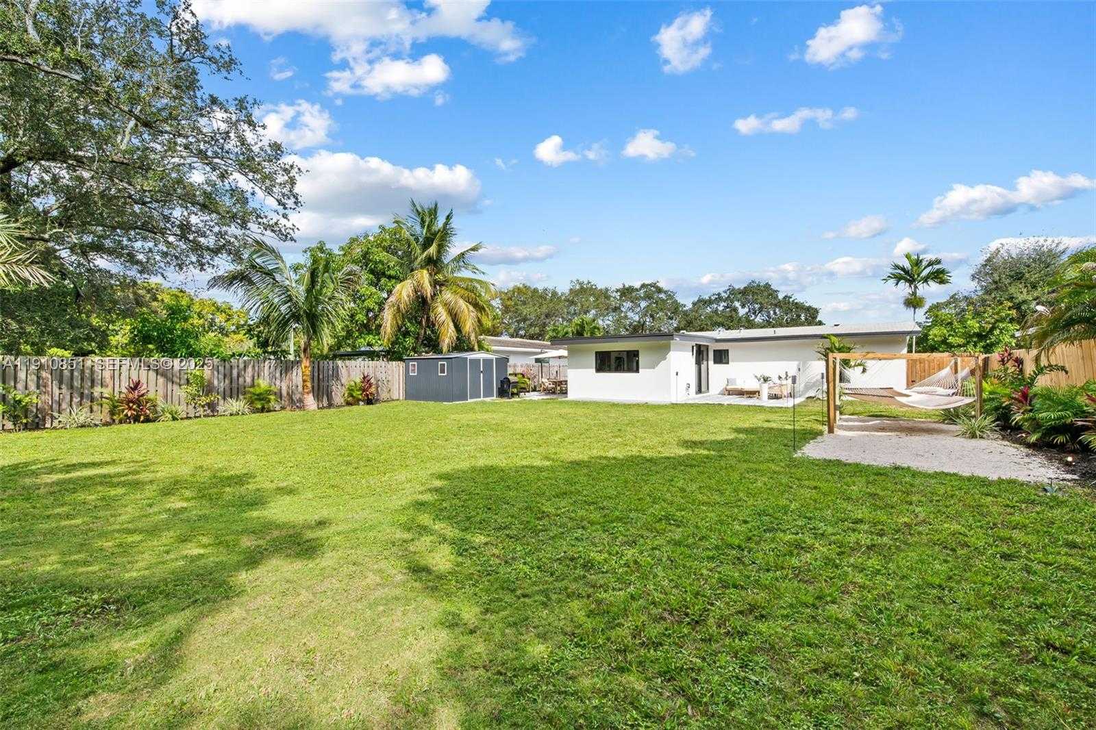 Small Image of 329 SOUTH WEST 18TH AVENUE, Fort Lauderdale Number 49