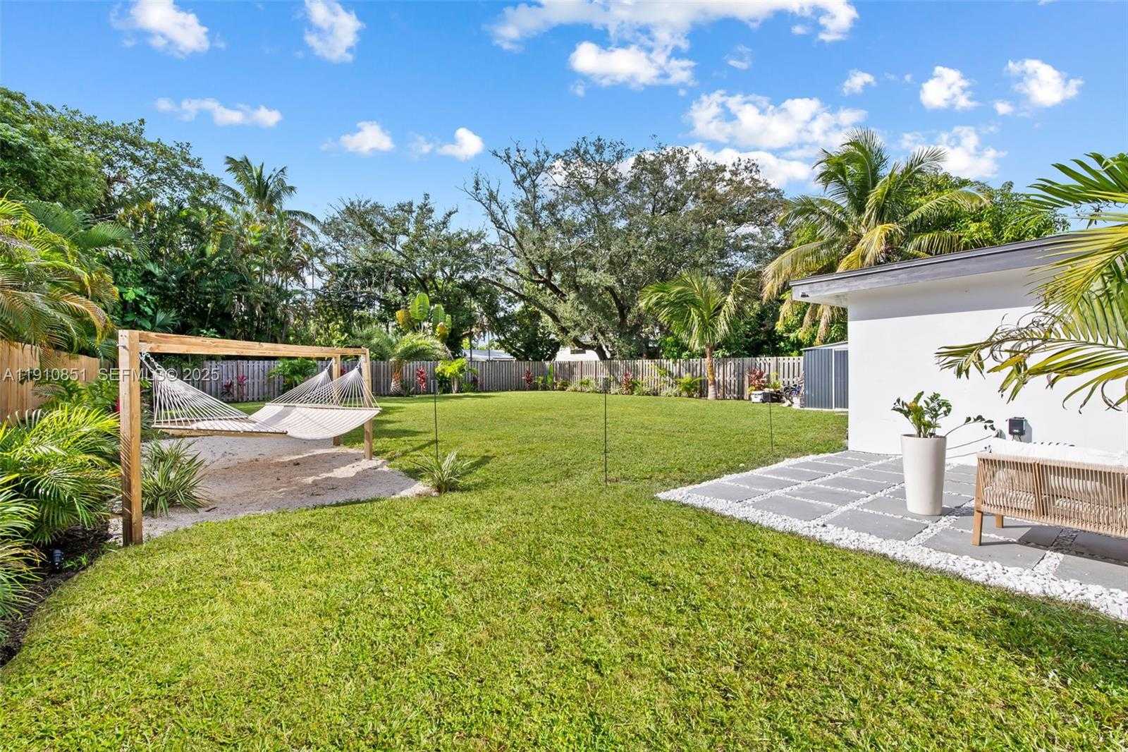 Small Image of 329 SOUTH WEST 18TH AVENUE, Fort Lauderdale Number 52