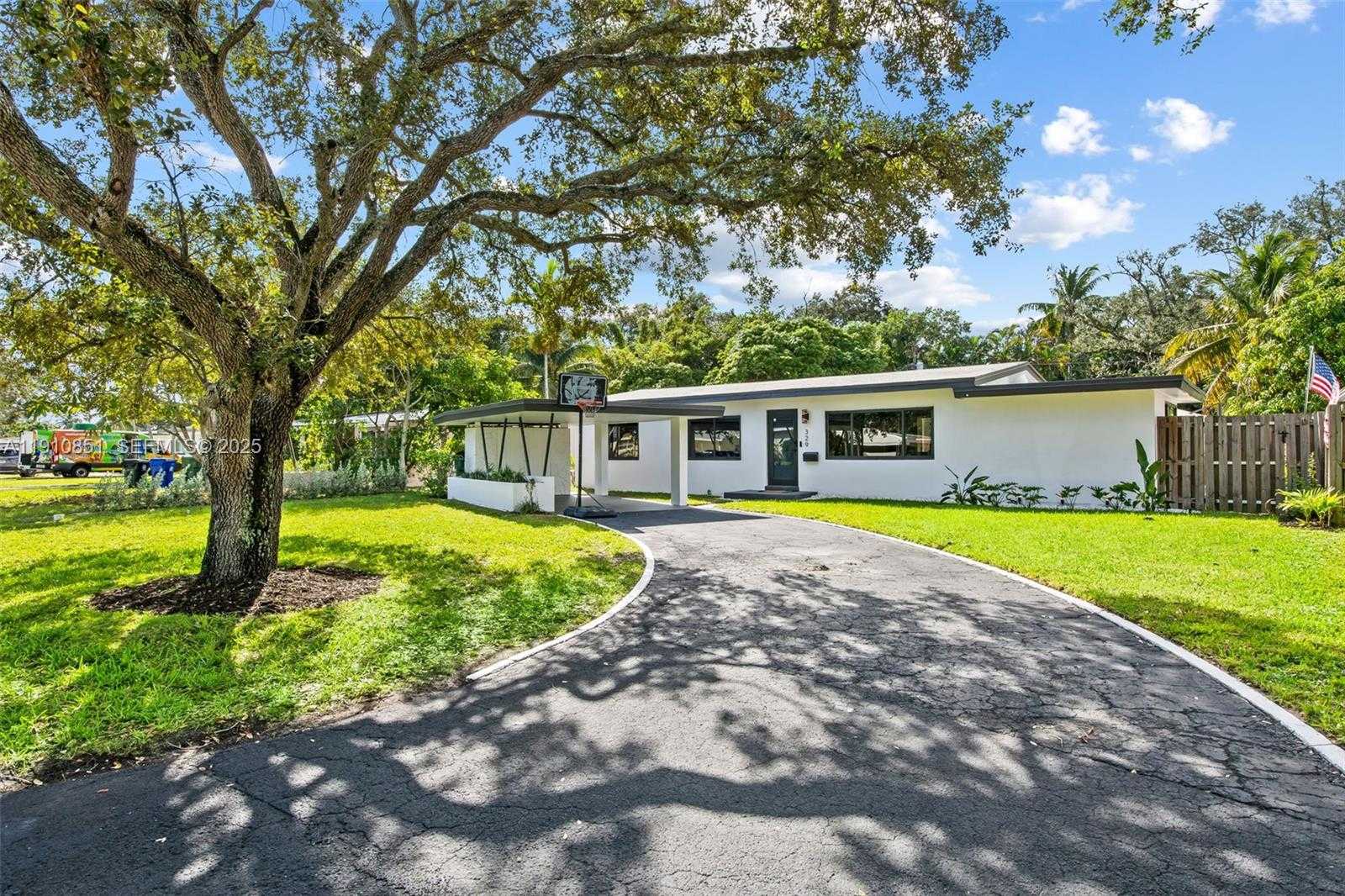 Small Image of 329 SOUTH WEST 18TH AVENUE, Fort Lauderdale Number 56