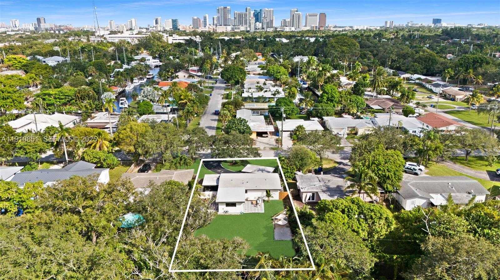Small Image of 329 SOUTH WEST 18TH AVENUE, Fort Lauderdale Number 57