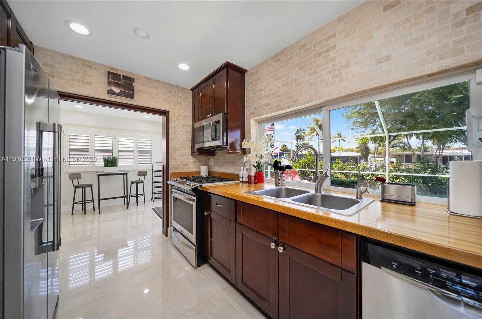 Small Image of 31 SOUTH EAST 12TH ST, Pompano Beach Number 17