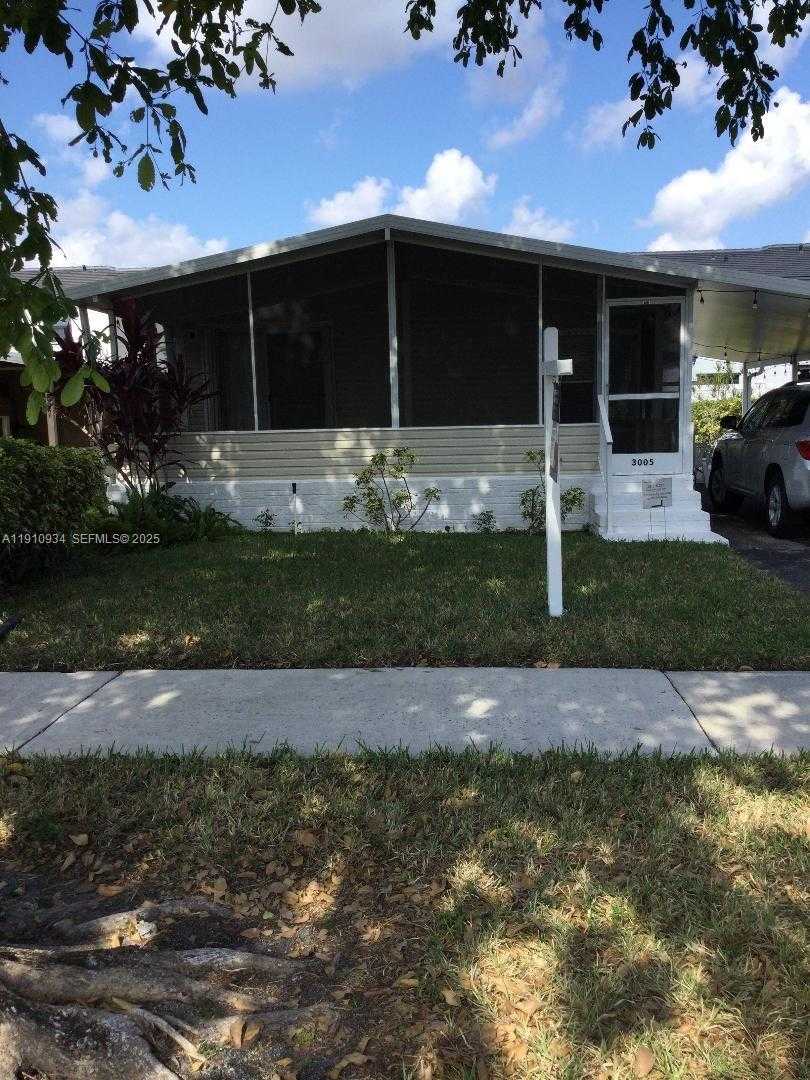 Small Image of 3005 SOUTH WEST 50TH ST, Dania Beach Number 6