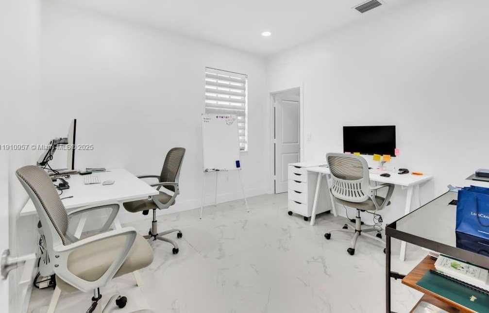 Small Image of 17353 SOUTH WEST 46TH ST, Miramar Number 21