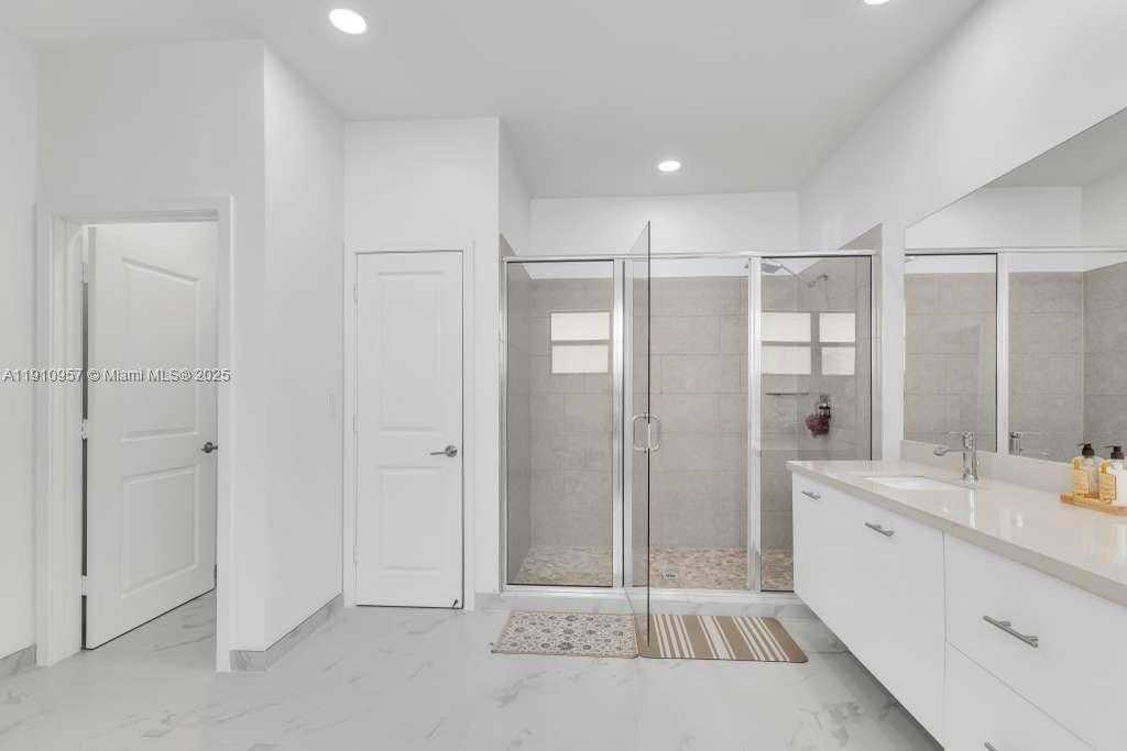 Small Image of 17353 SOUTH WEST 46TH ST, Miramar Number 28