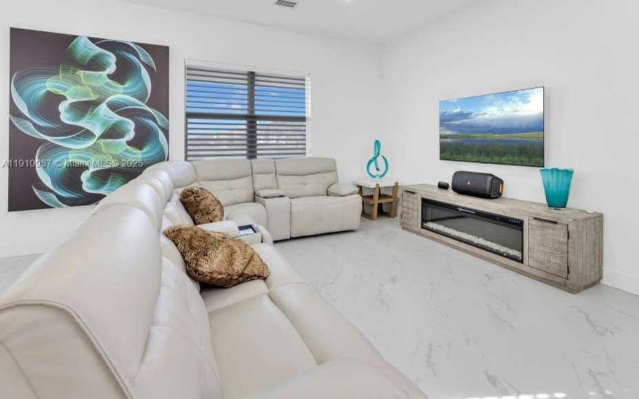 Small Image of 17353 SOUTH WEST 46TH ST, Miramar Number 44