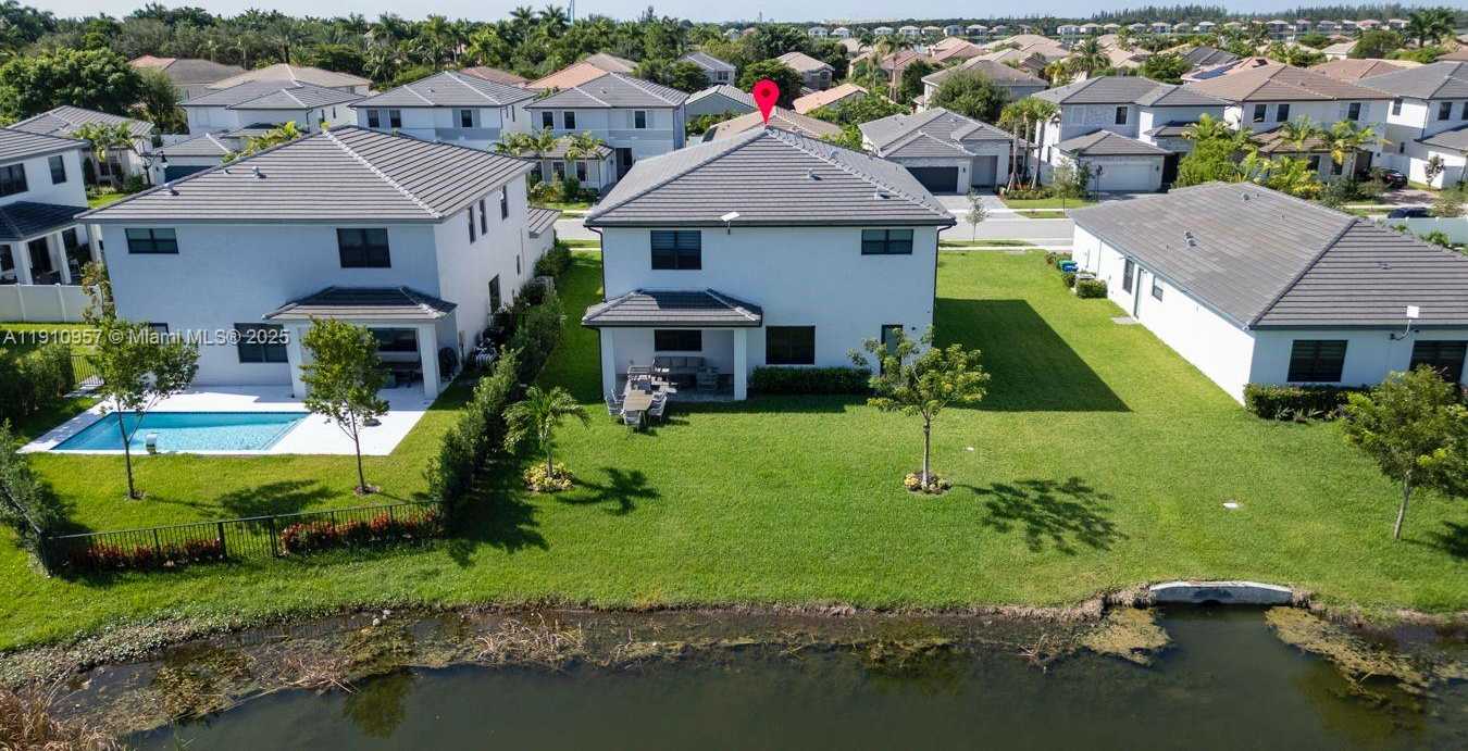 Small Image of 17353 SOUTH WEST 46TH ST, Miramar Number 54