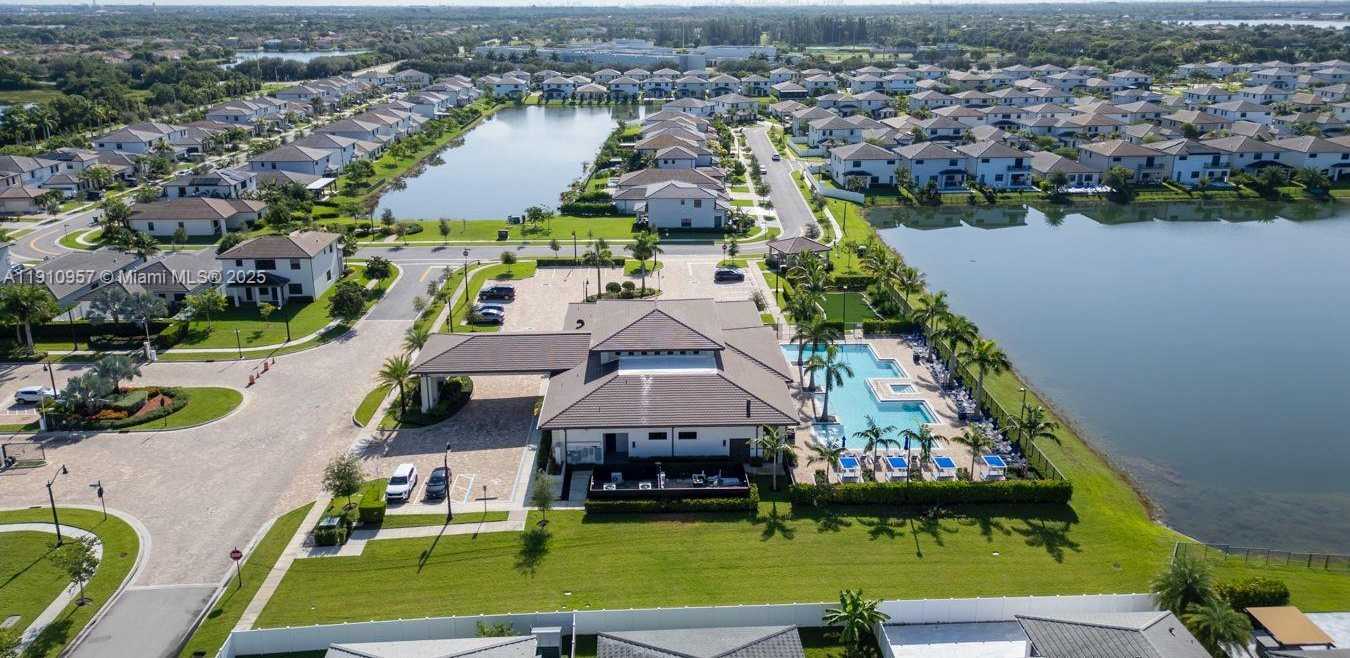 Small Image of 17353 SOUTH WEST 46TH ST, Miramar Number 63