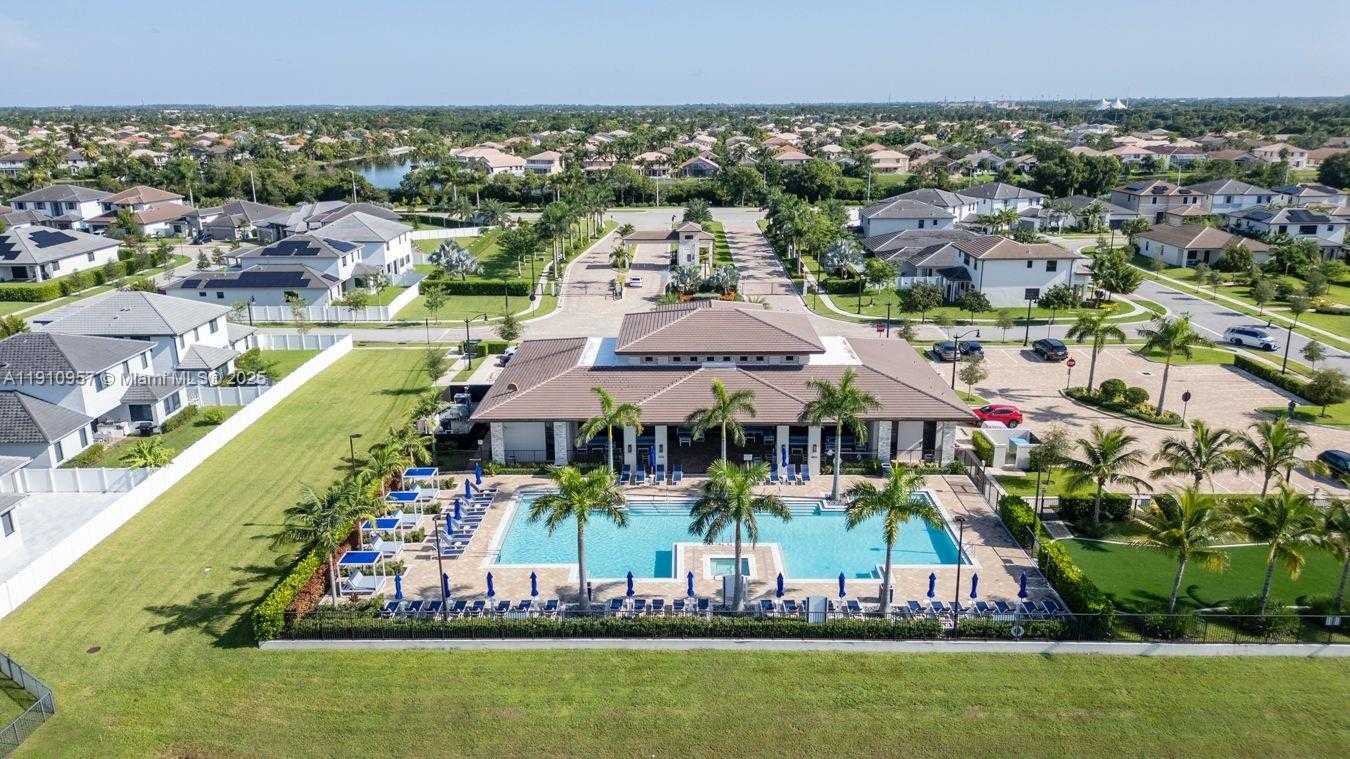 Small Image of 17353 SOUTH WEST 46TH ST, Miramar Number 64