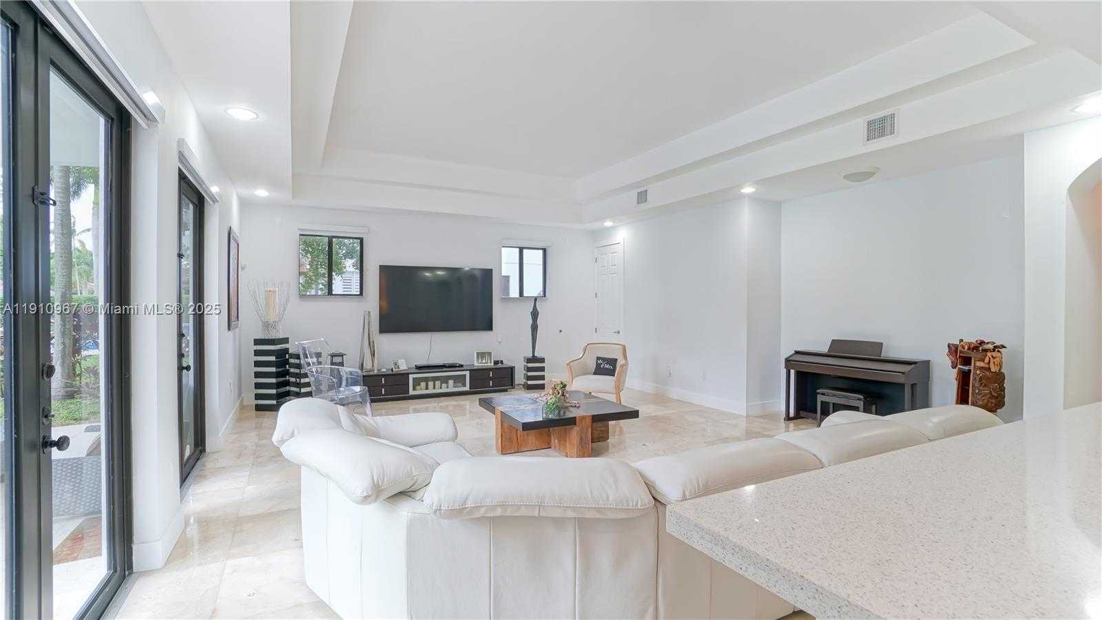 Small Image of 6950 SOUTH WEST 97TH AVE, Miami Number 20