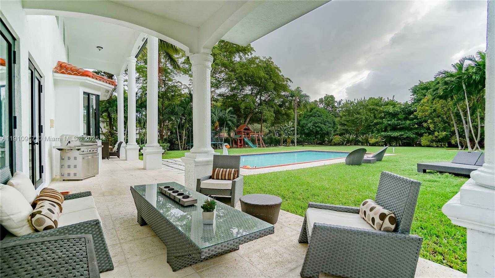 Small Image of 6950 SOUTH WEST 97TH AVE, Miami Number 40