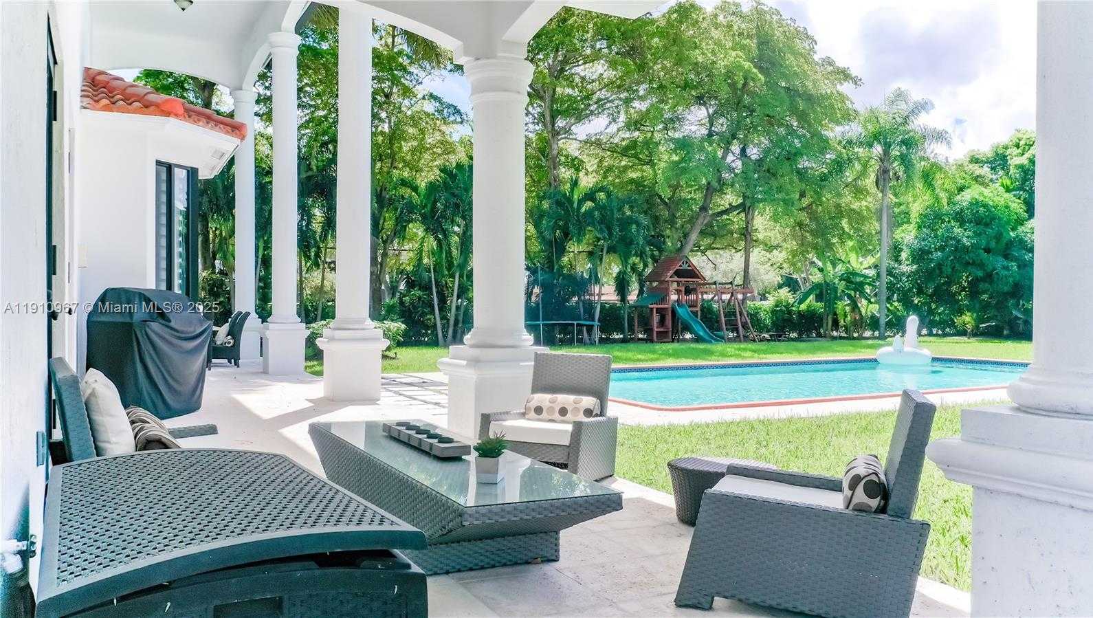 Small Image of 6950 SOUTH WEST 97TH AVE, Miami Number 46