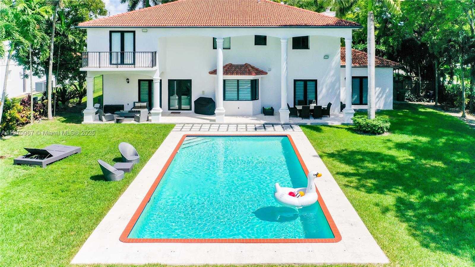 Small Image of 6950 SOUTH WEST 97TH AVE, Miami Number 51