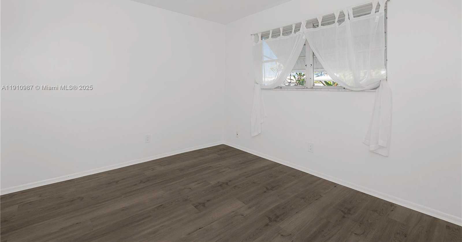 Small Image of 340 LEISURE BLVD, Pompano Beach Number 14