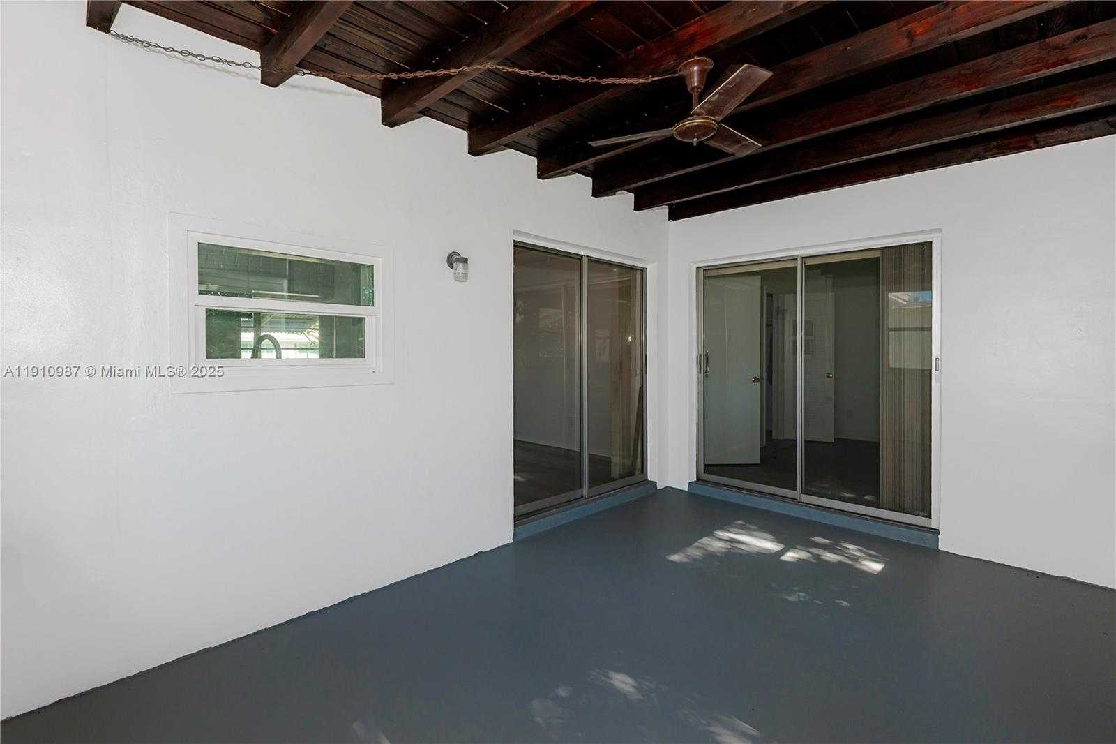 Small Image of 340 LEISURE BLVD, Pompano Beach Number 23