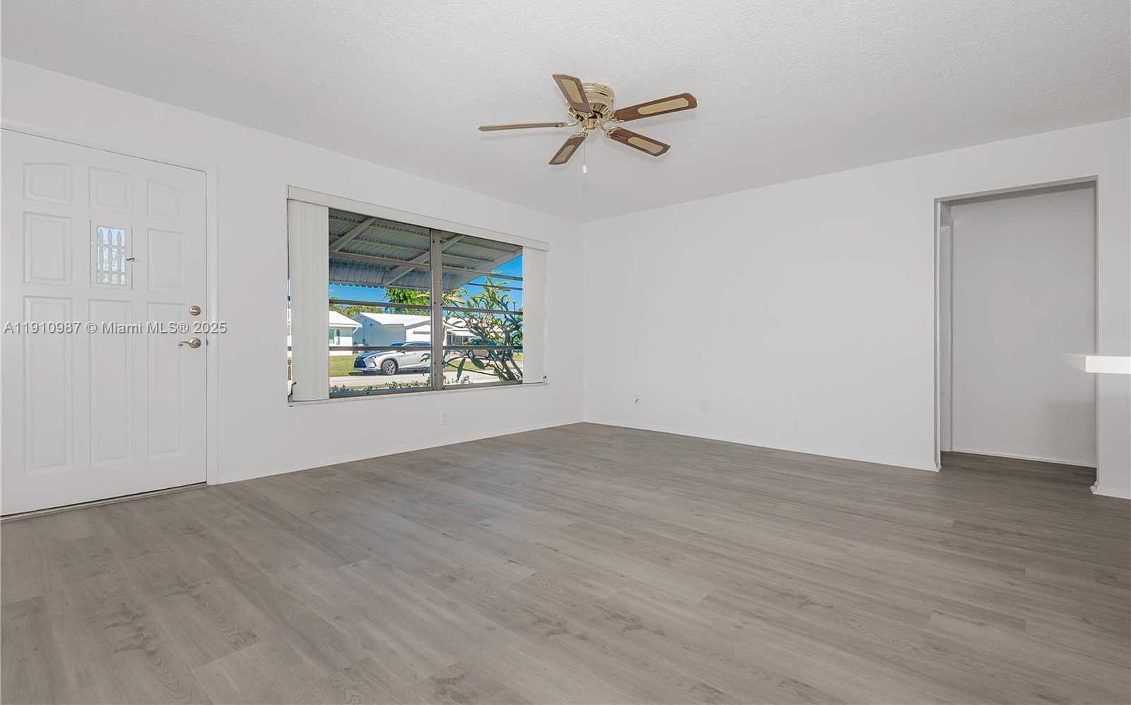 Small Image of 340 LEISURE BLVD, Pompano Beach Number 5