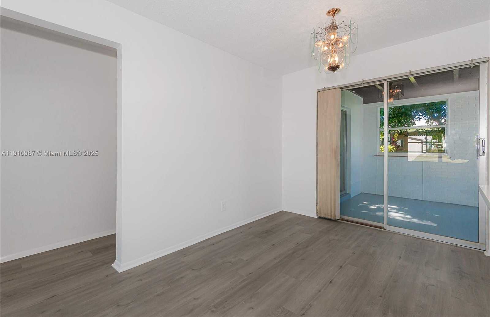 Small Image of 340 LEISURE BLVD, Pompano Beach Number 8