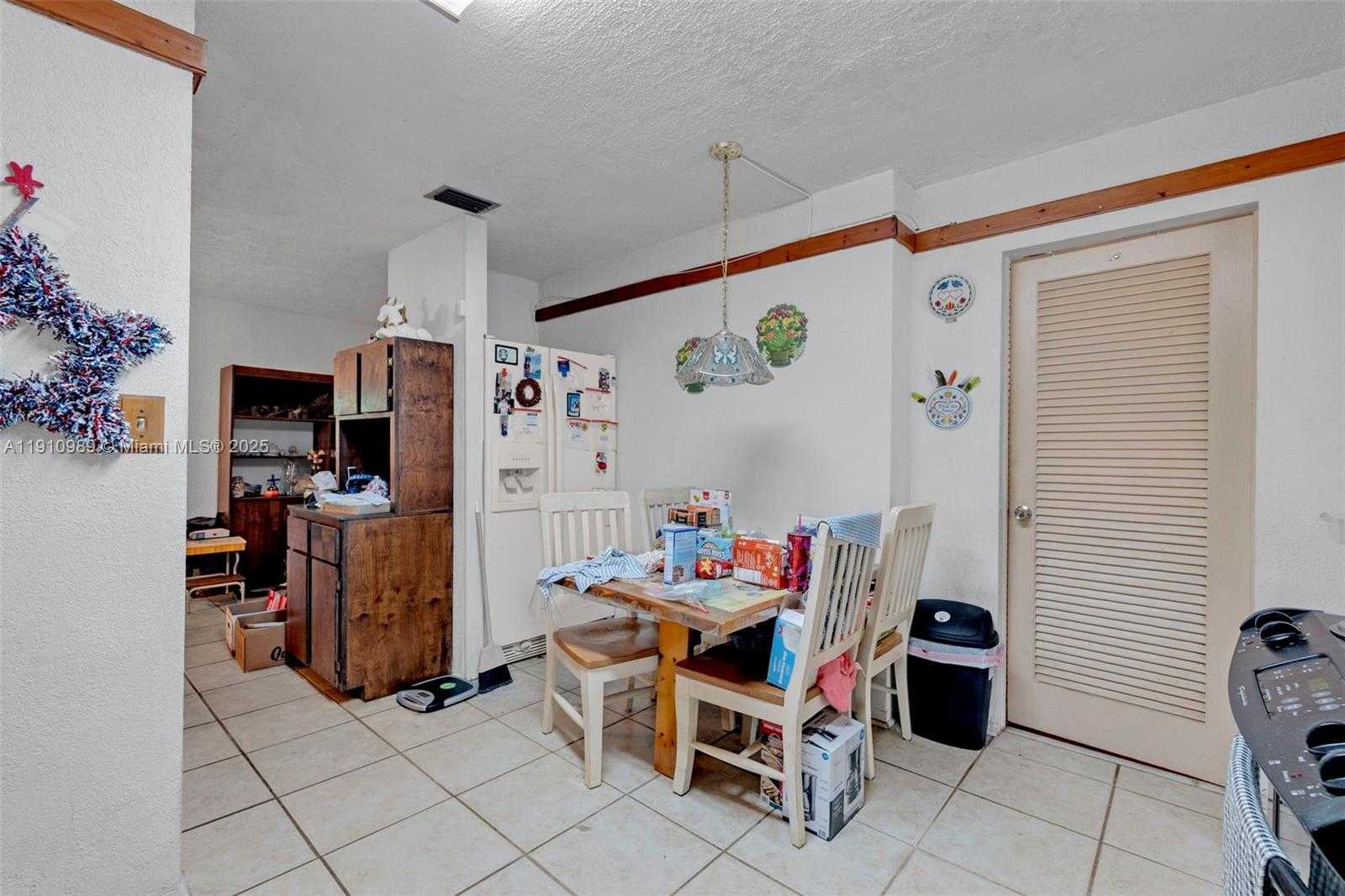 Small Image of 6811 THOMAS ST, Hollywood Number 10