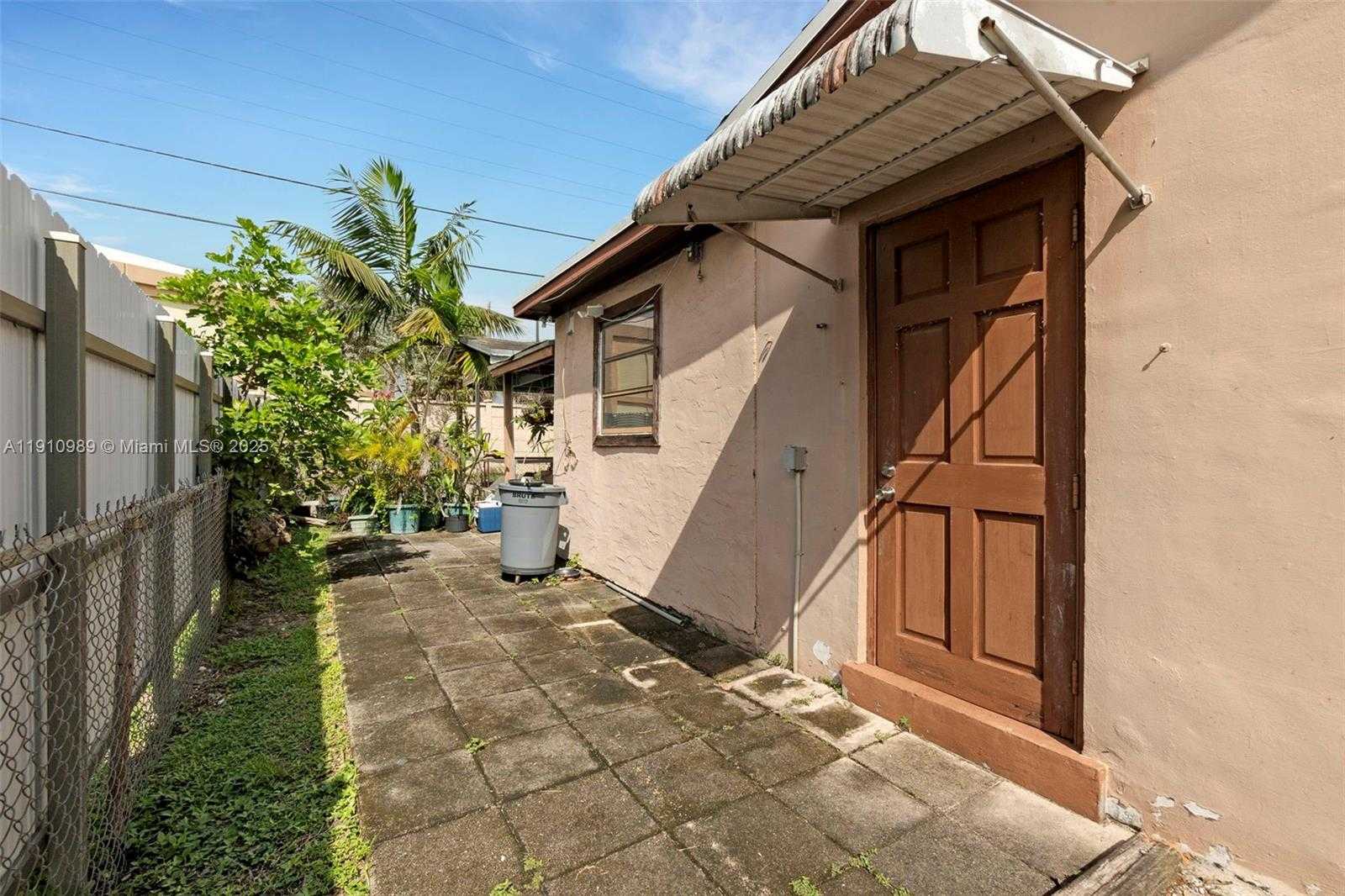 Small Image of 6811 THOMAS ST, Hollywood Number 19