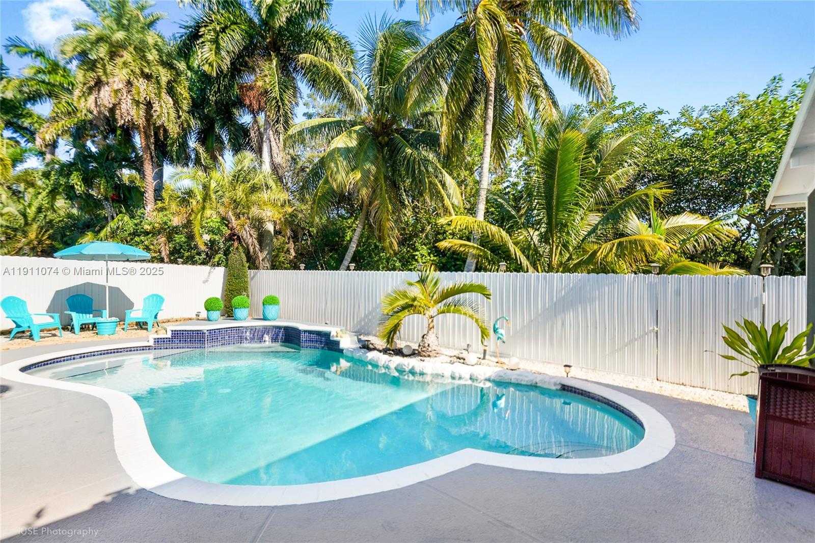 Small Image of 471 SOUTH WEST 203RD AVE, Pembroke Pines Number 13