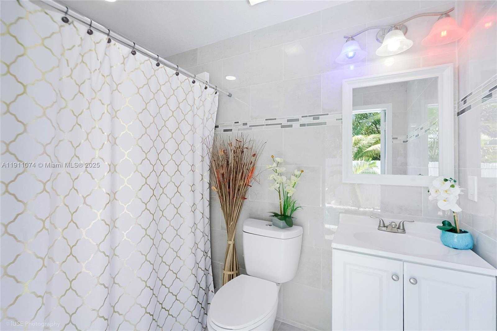 Small Image of 471 SOUTH WEST 203RD AVE, Pembroke Pines Number 27