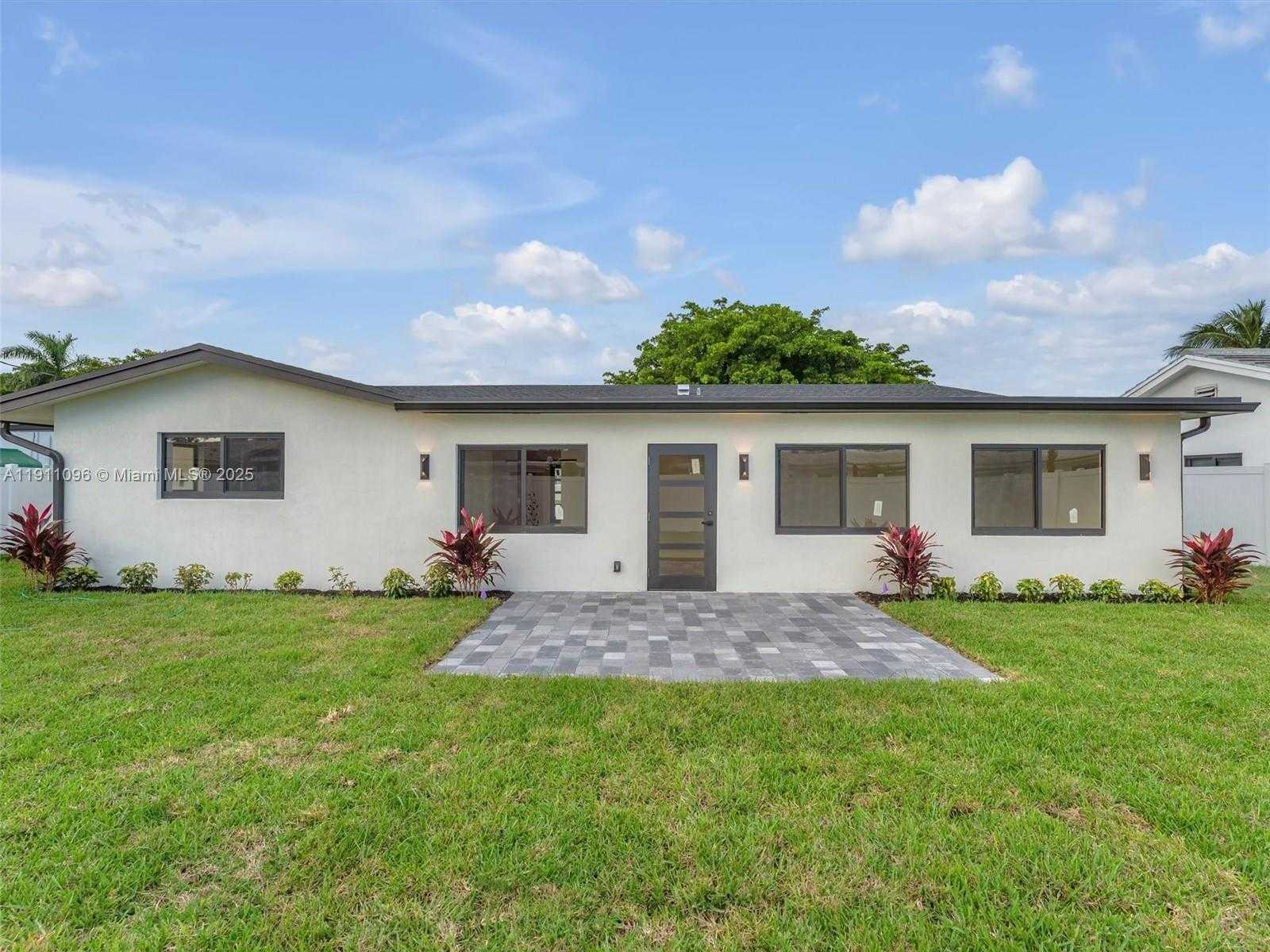 Small Image of 2120 NORTH EAST 55TH CT, Fort Lauderdale Number 13