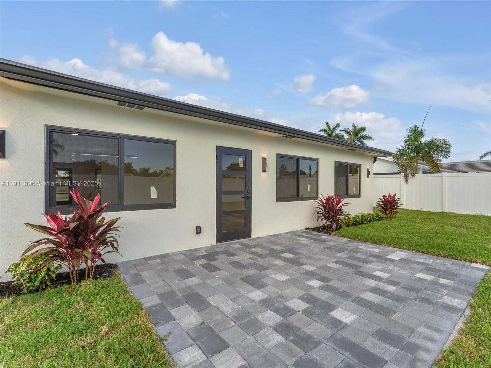 Small Image of 2120 NORTH EAST 55TH CT, Fort Lauderdale Number 14