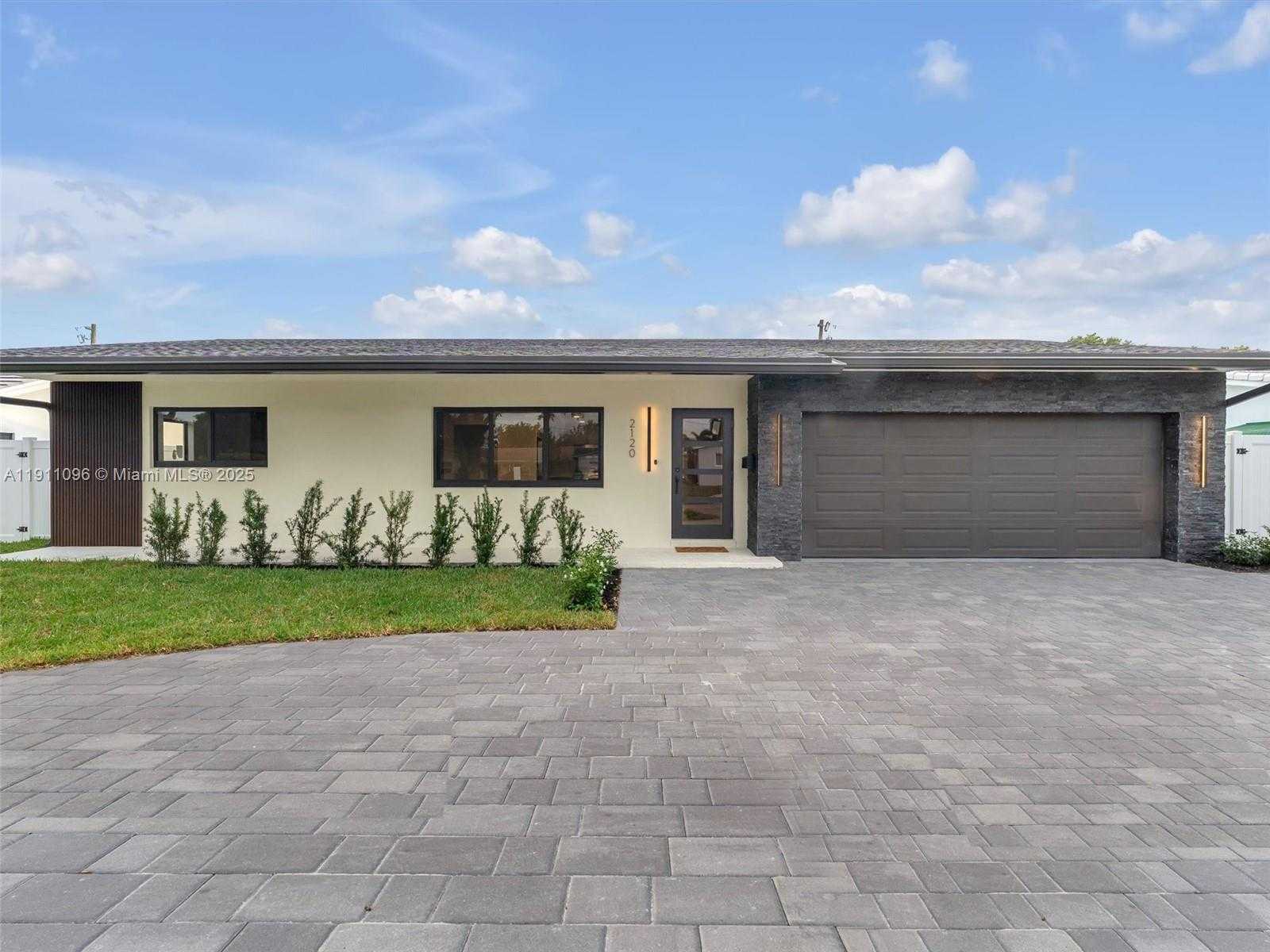 Small Image of 2120 NORTH EAST 55TH CT, Fort Lauderdale Number 2