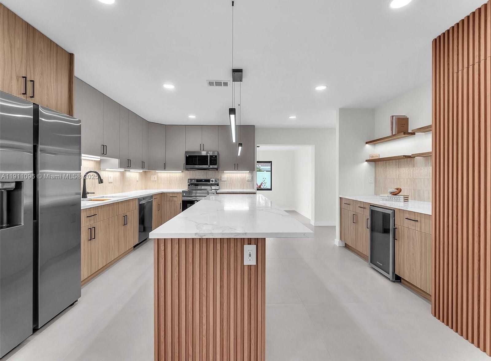 Small Image of 2120 NORTH EAST 55TH CT, Fort Lauderdale Number 25