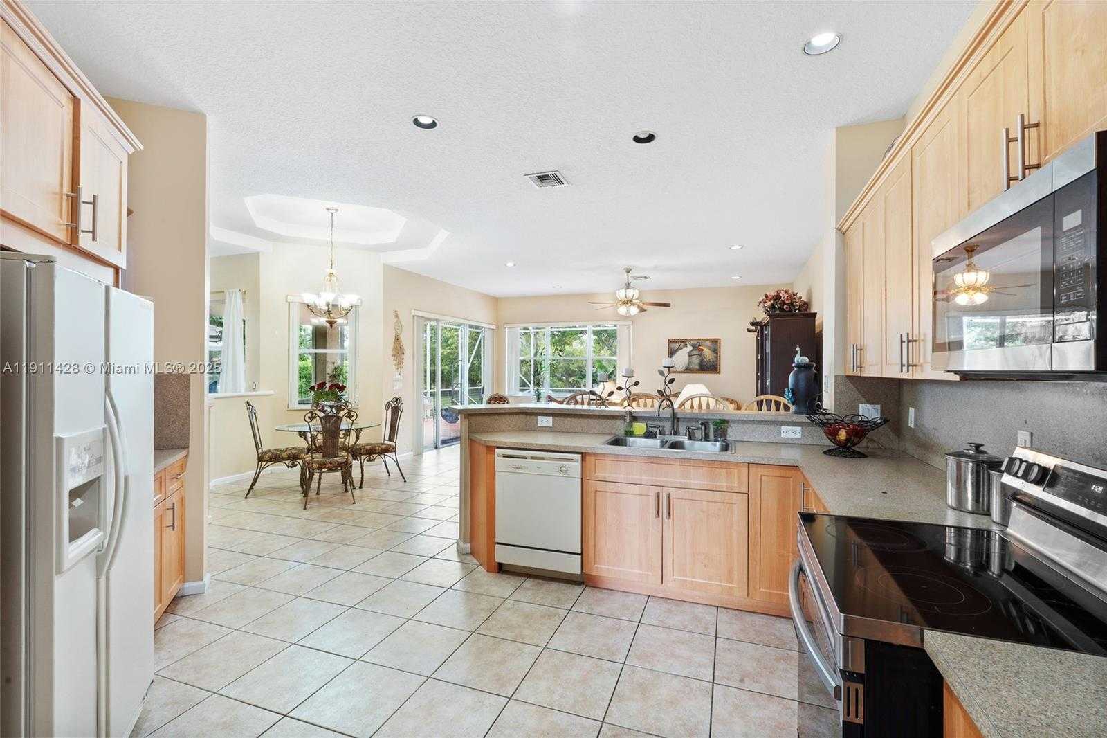 Small Image of 13875 SOUTH WEST 41ST ST, Davie Number 22