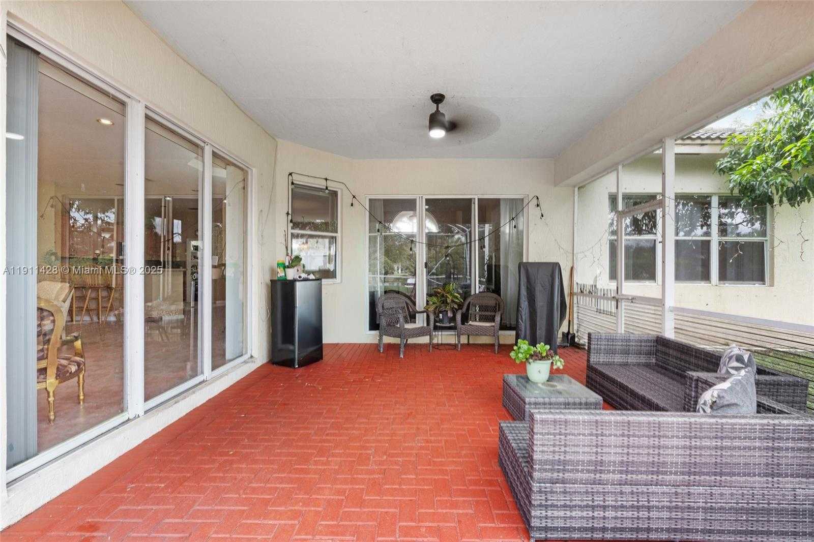 Small Image of 13875 SOUTH WEST 41ST ST, Davie Number 39