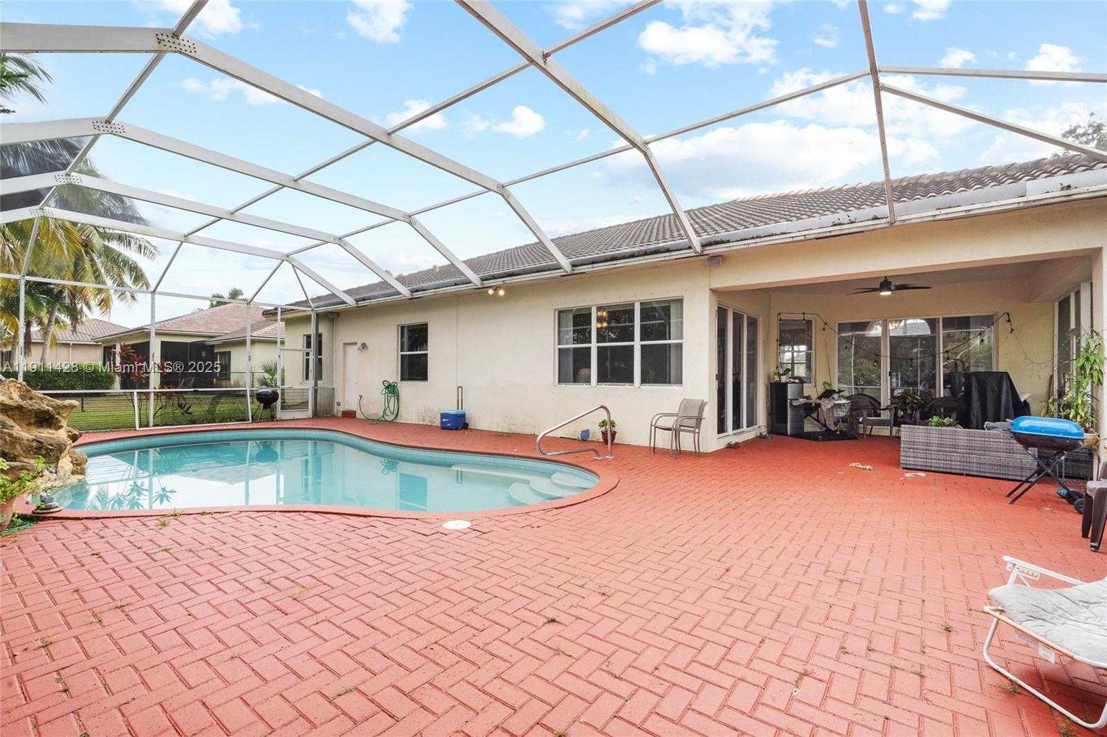 Small Image of 13875 SOUTH WEST 41ST ST, Davie Number 42