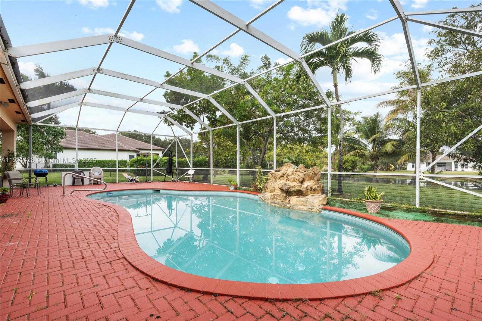 Small Image of 13875 SOUTH WEST 41ST ST, Davie Number 44