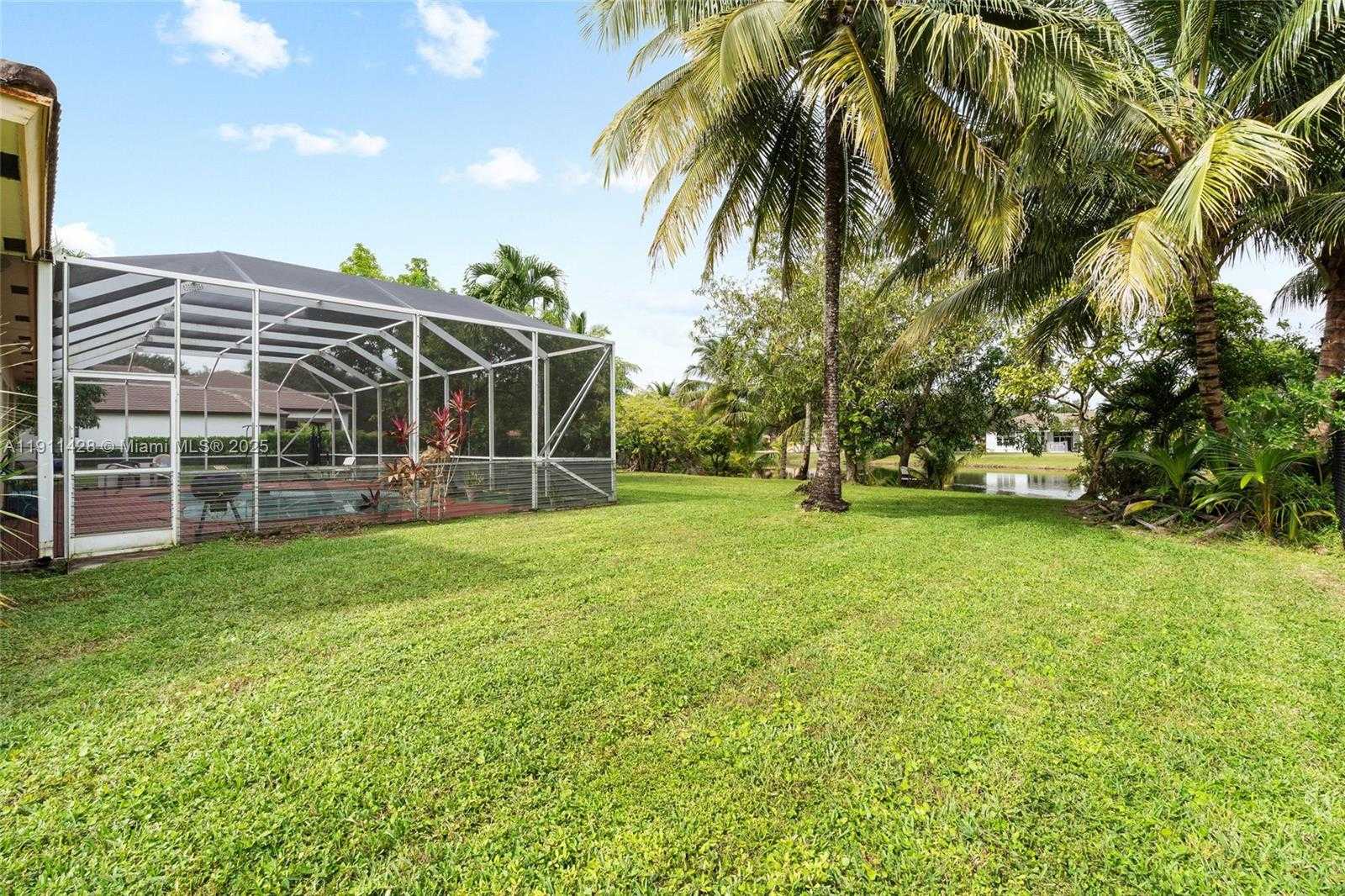 Small Image of 13875 SOUTH WEST 41ST ST, Davie Number 46