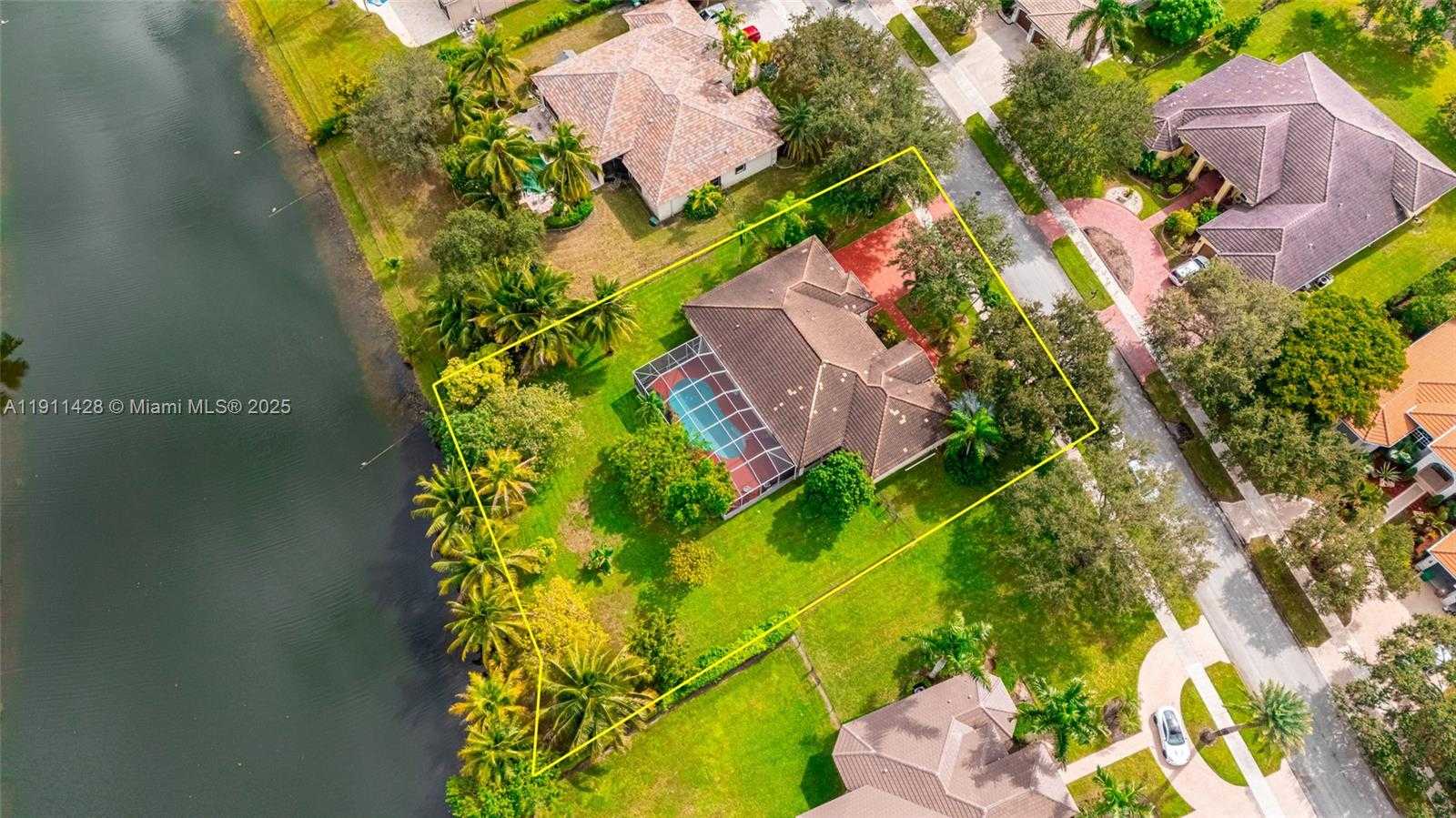 Small Image of 13875 SOUTH WEST 41ST ST, Davie Number 58