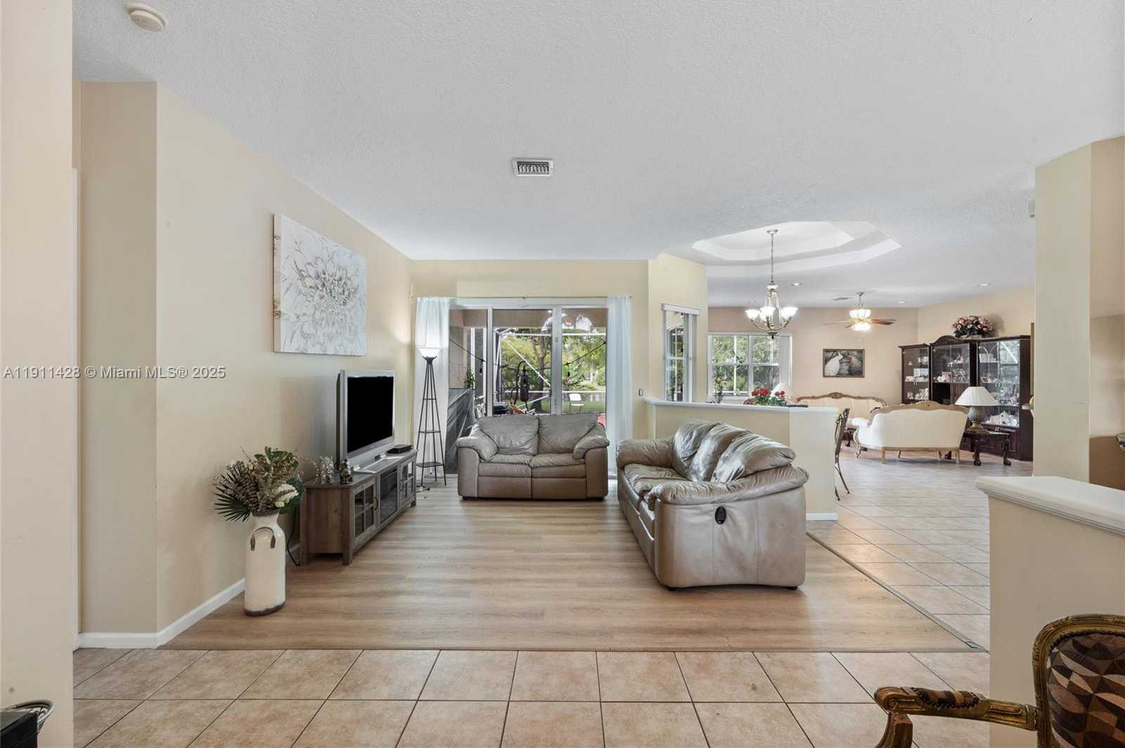 Small Image of 13875 SOUTH WEST 41ST ST, Davie Number 6