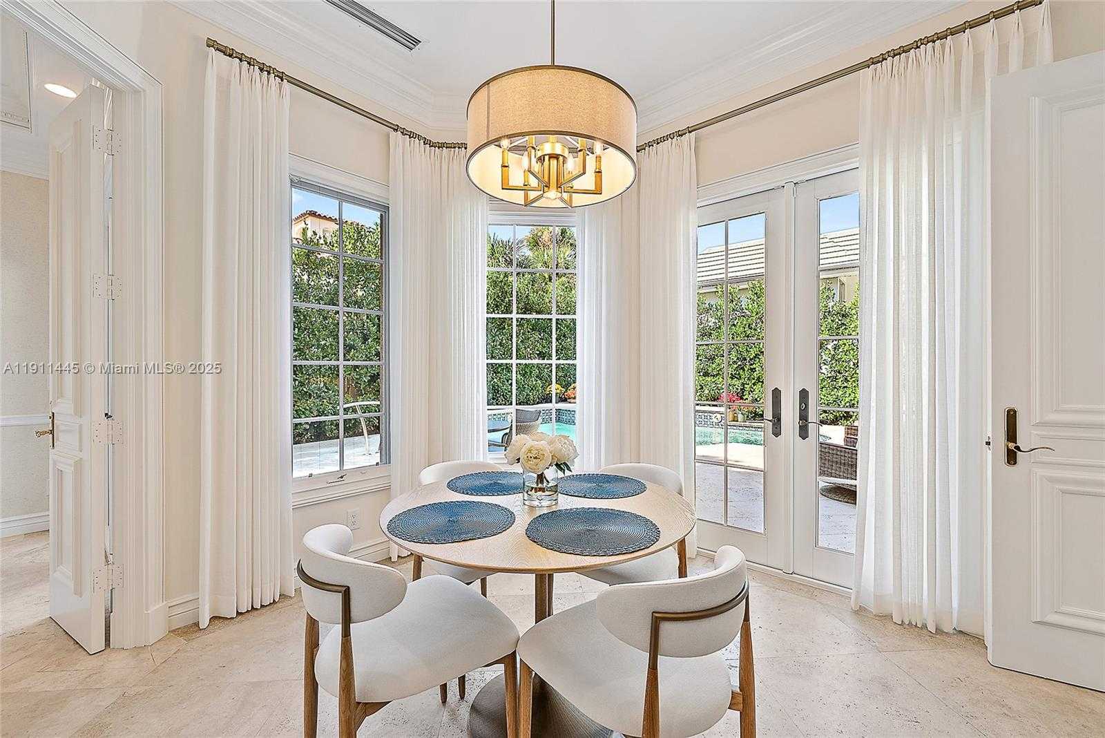 Small Image of 314 CHILEAN AVE, Palm Beach Number 16