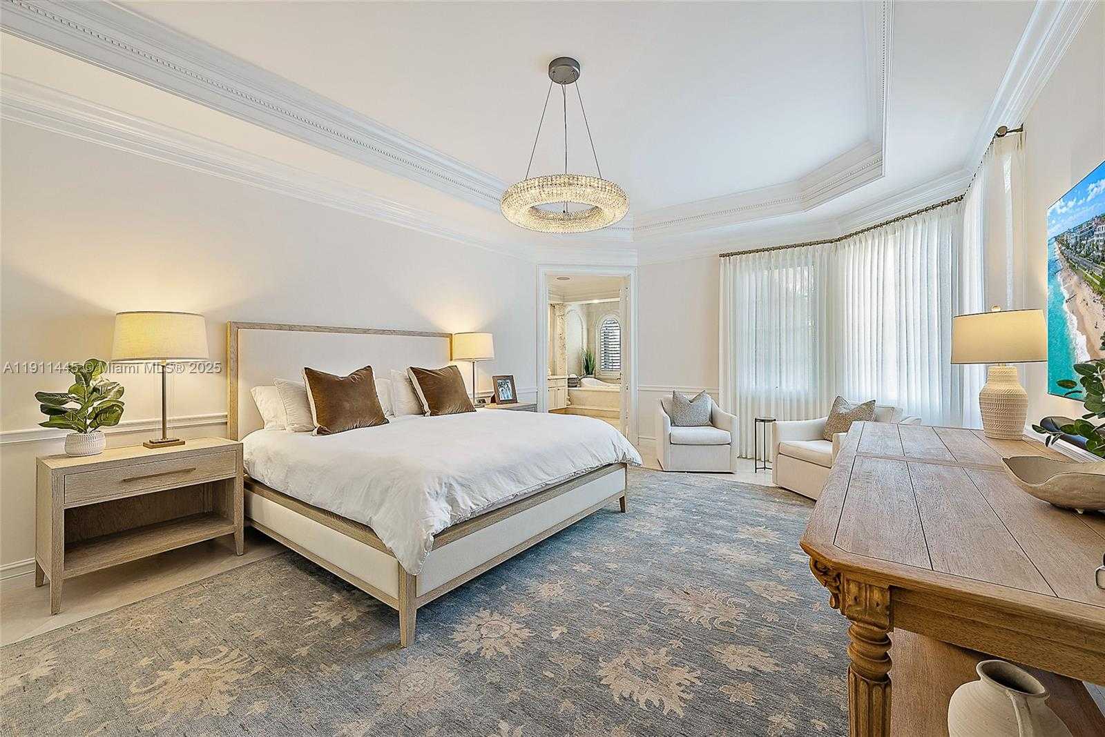 Small Image of 314 CHILEAN AVE, Palm Beach Number 22