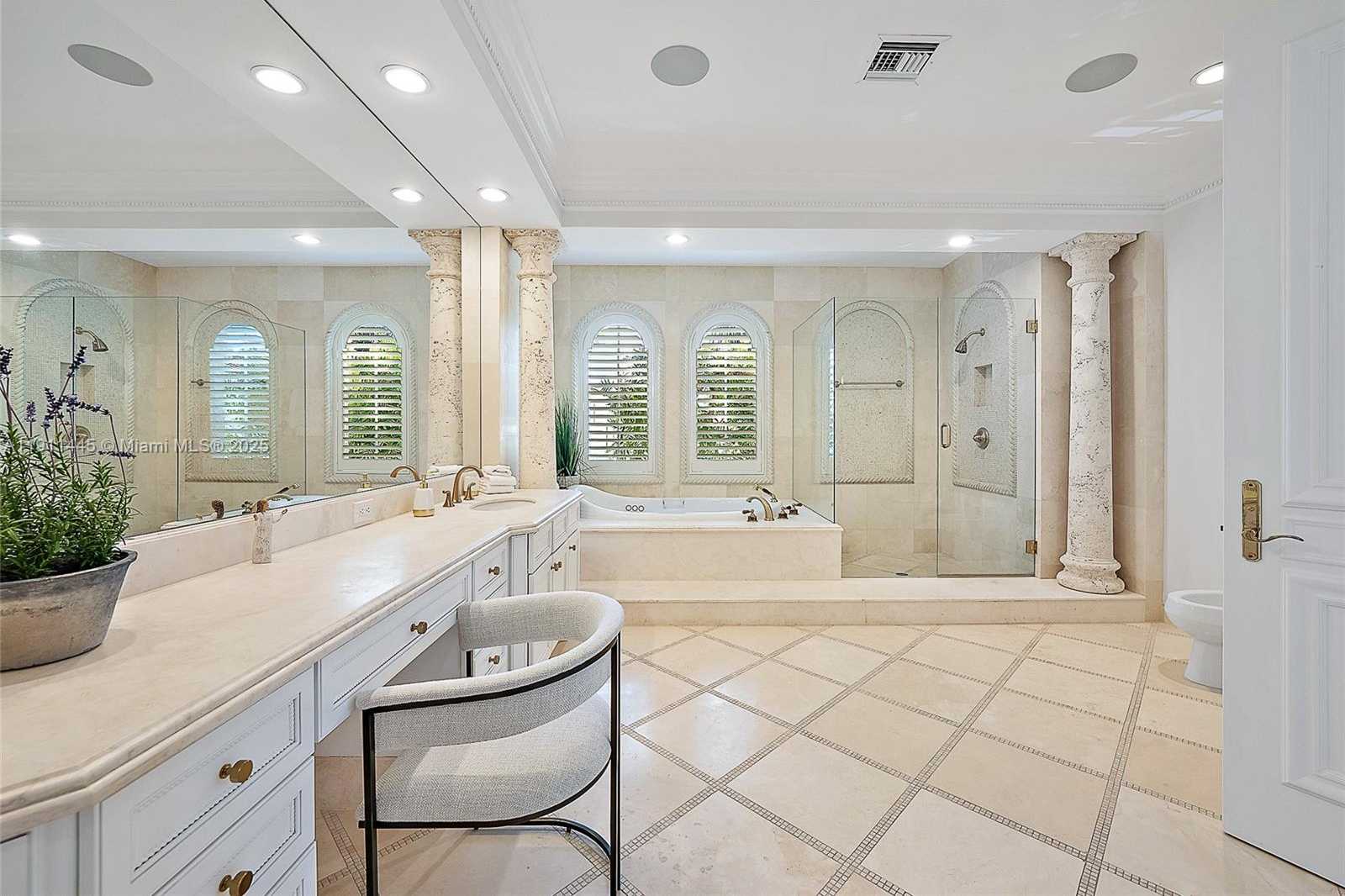 Small Image of 314 CHILEAN AVE, Palm Beach Number 25