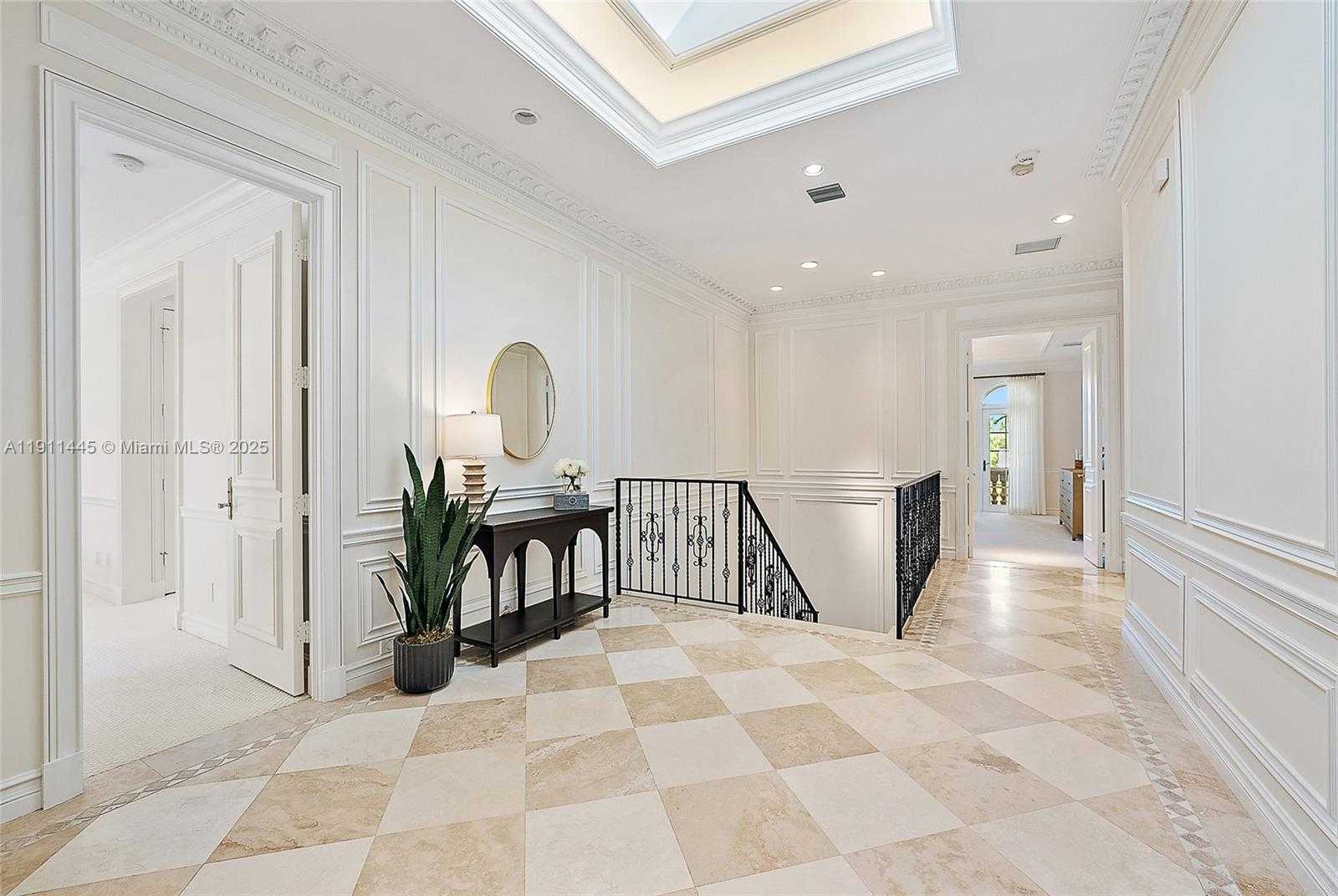 Small Image of 314 CHILEAN AVE, Palm Beach Number 32